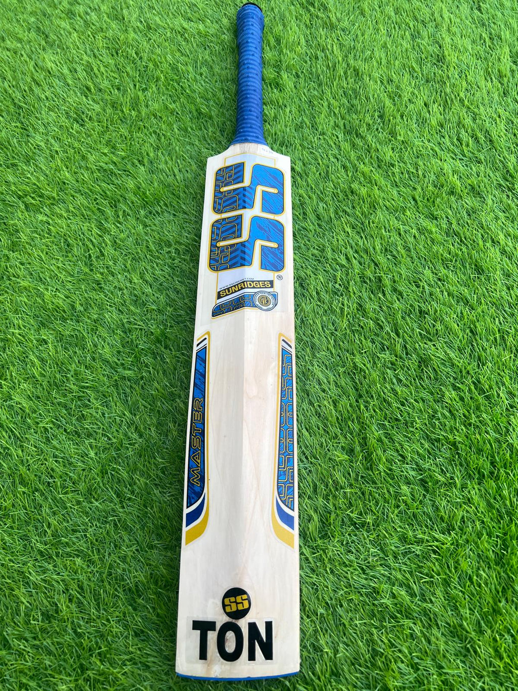 4242-SS Kashmiri Willow Cricket Bat | Reliable Hardball Bat for Powerful & Precise Play