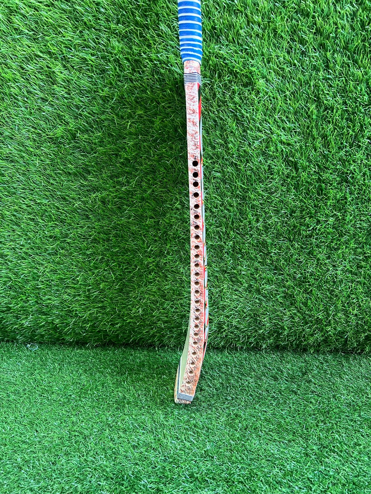 4063-German Tennis Bat – Precision and Power Combined