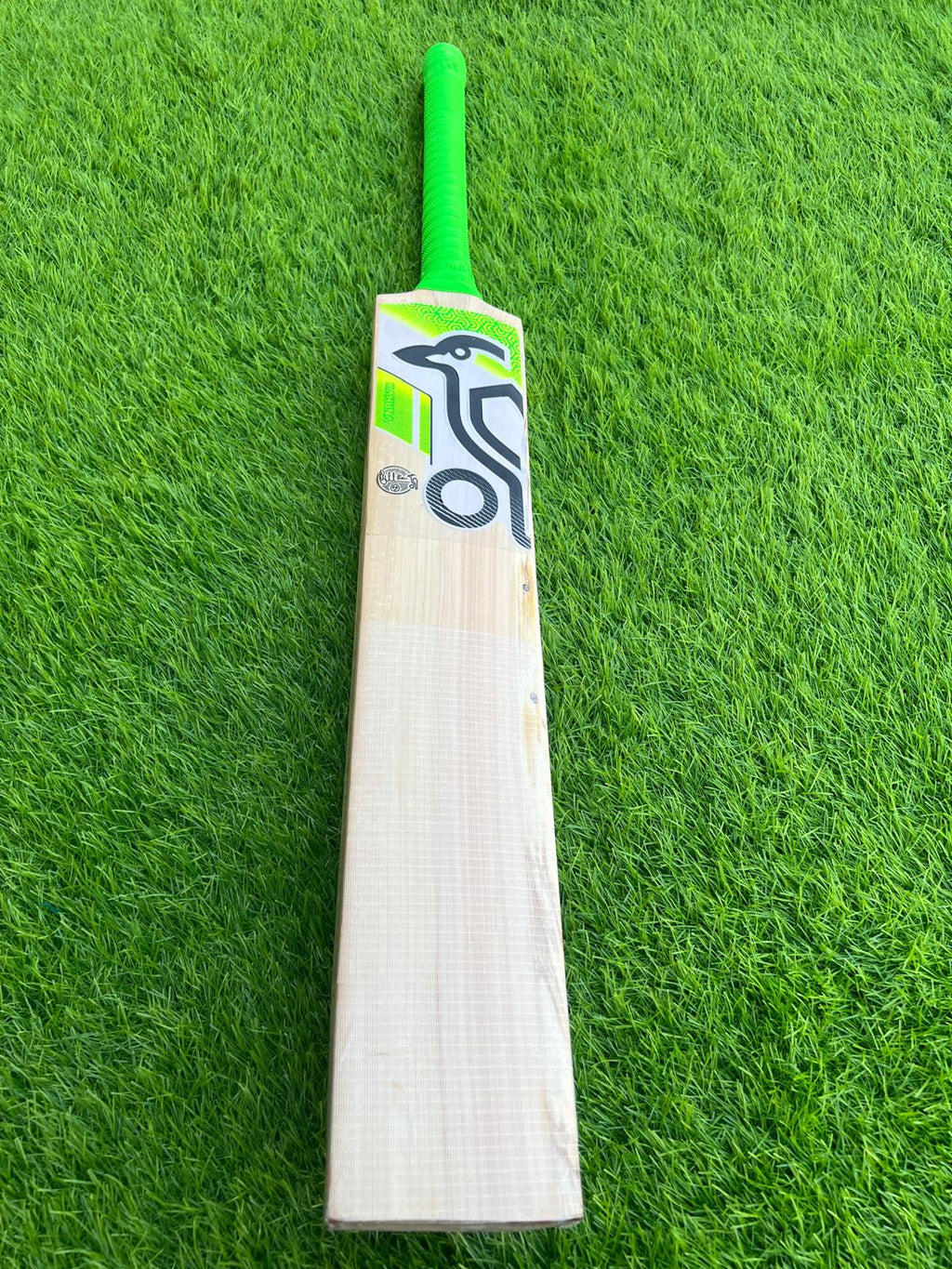 4193-Kookaburra English Willow Cricket Bat – Power & Precision