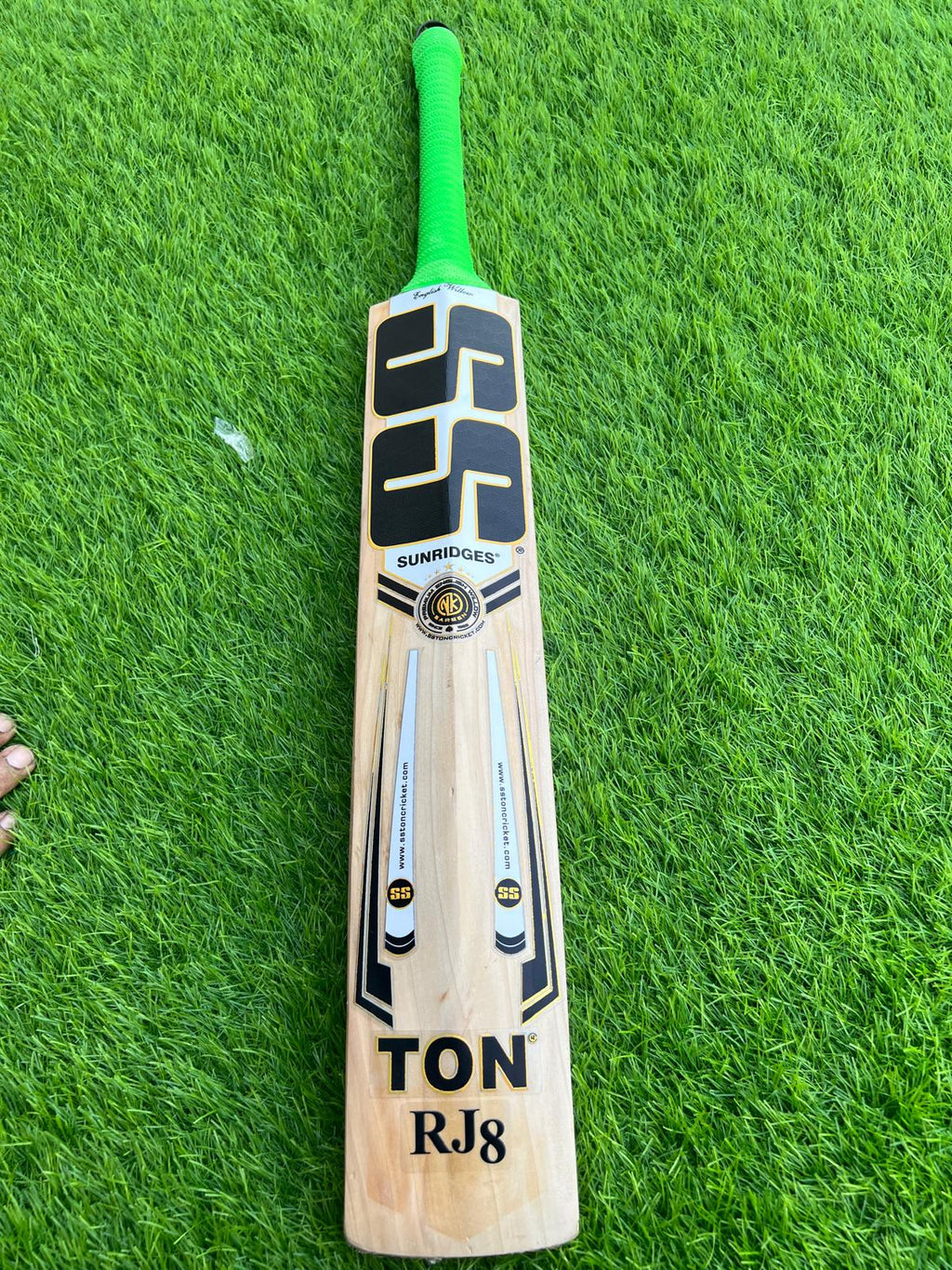 4181-SS English Willow Cricket Bat – Performance You Can Trust