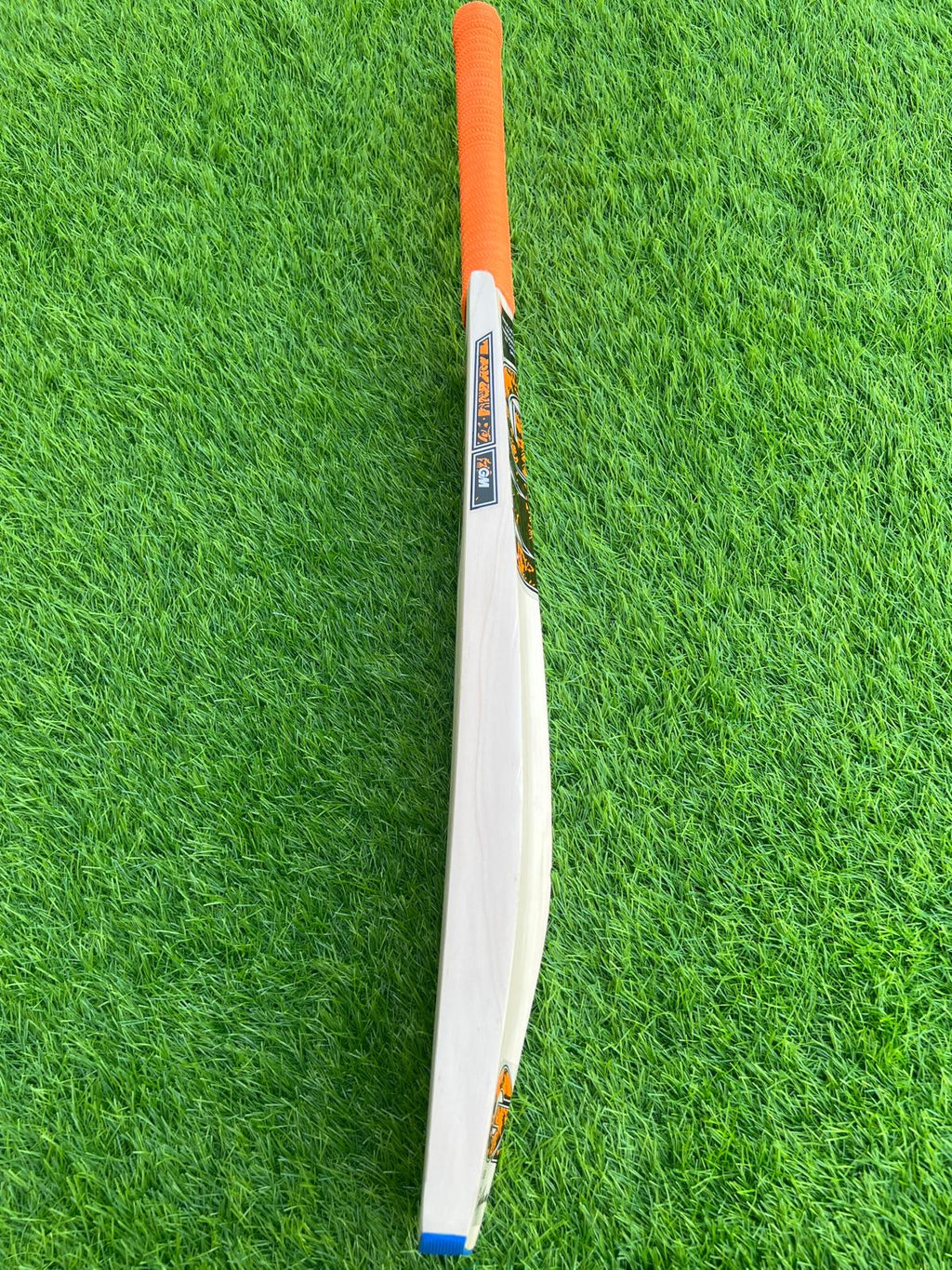 4239-GM Kashmiri Willow Cricket Bat | Durable Hardball Bat for Superior Power & Control