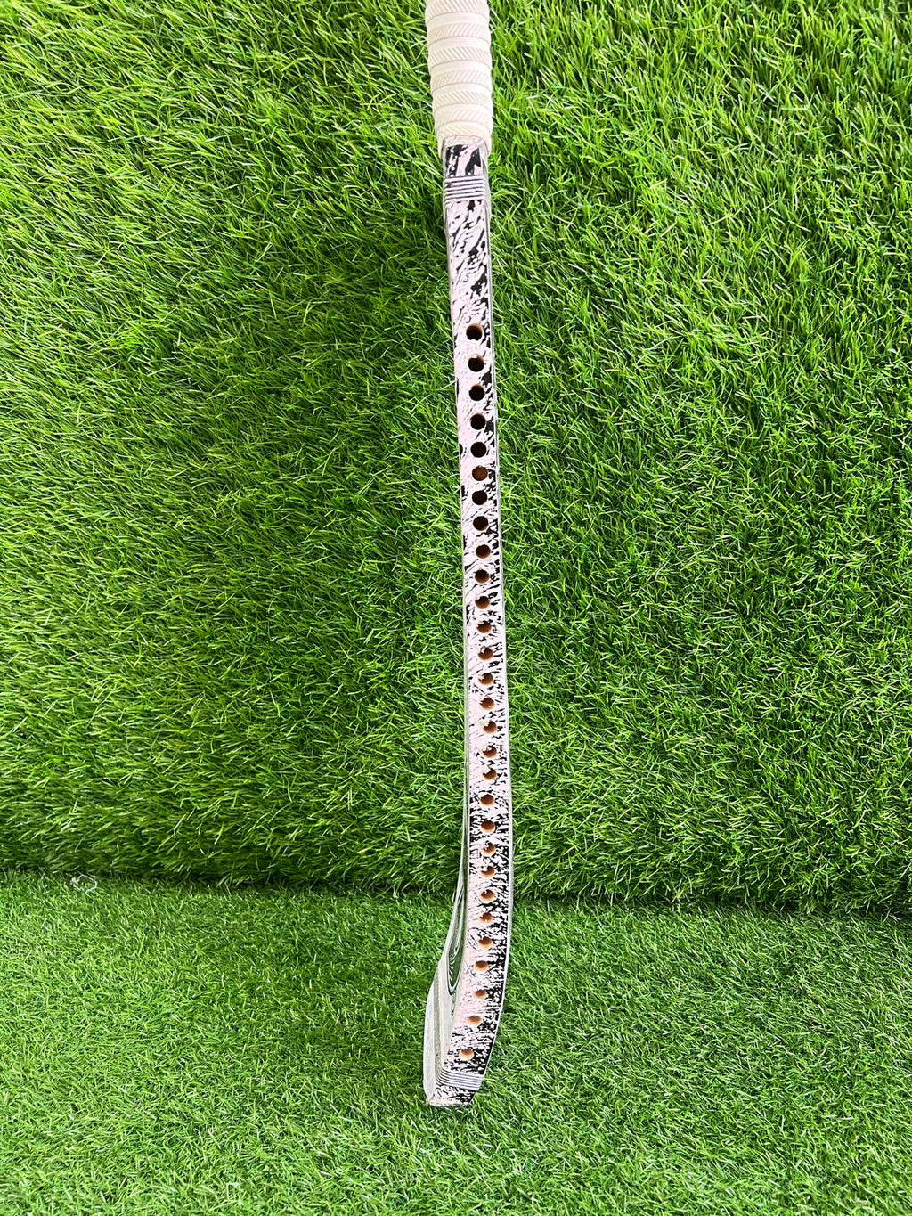 4067-JD Tennis Bat – All-Round Performance with Precision Control