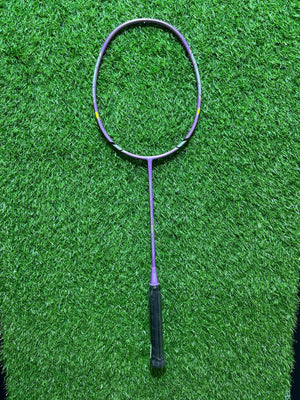 4478-Hi Qua -800 Badminton Racket – Lightweight 5U Carbon Frame, Head-Heavy Balance, G5 Grip