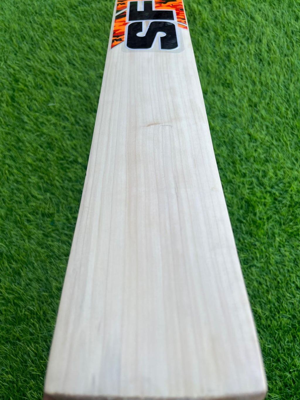 4199-SF English Willow Premium Hardball Cricket Bats | Durable & High-Performance Wooden Bats