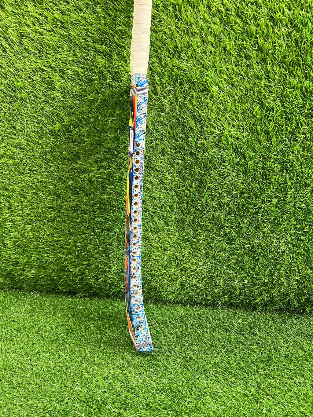 4053-AR Big Shot Tennis Bat – Power-Packed Racquet for Explosive Gameplay