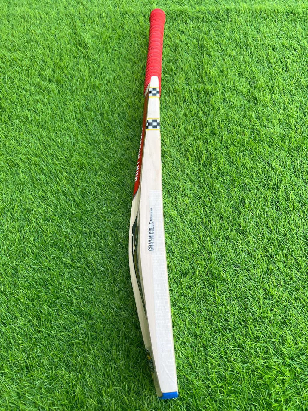 4243-Gray Nicolls Kashmiri Willow Cricket Bat | Trusted Hardball Bat for Balanced & Powerful Play