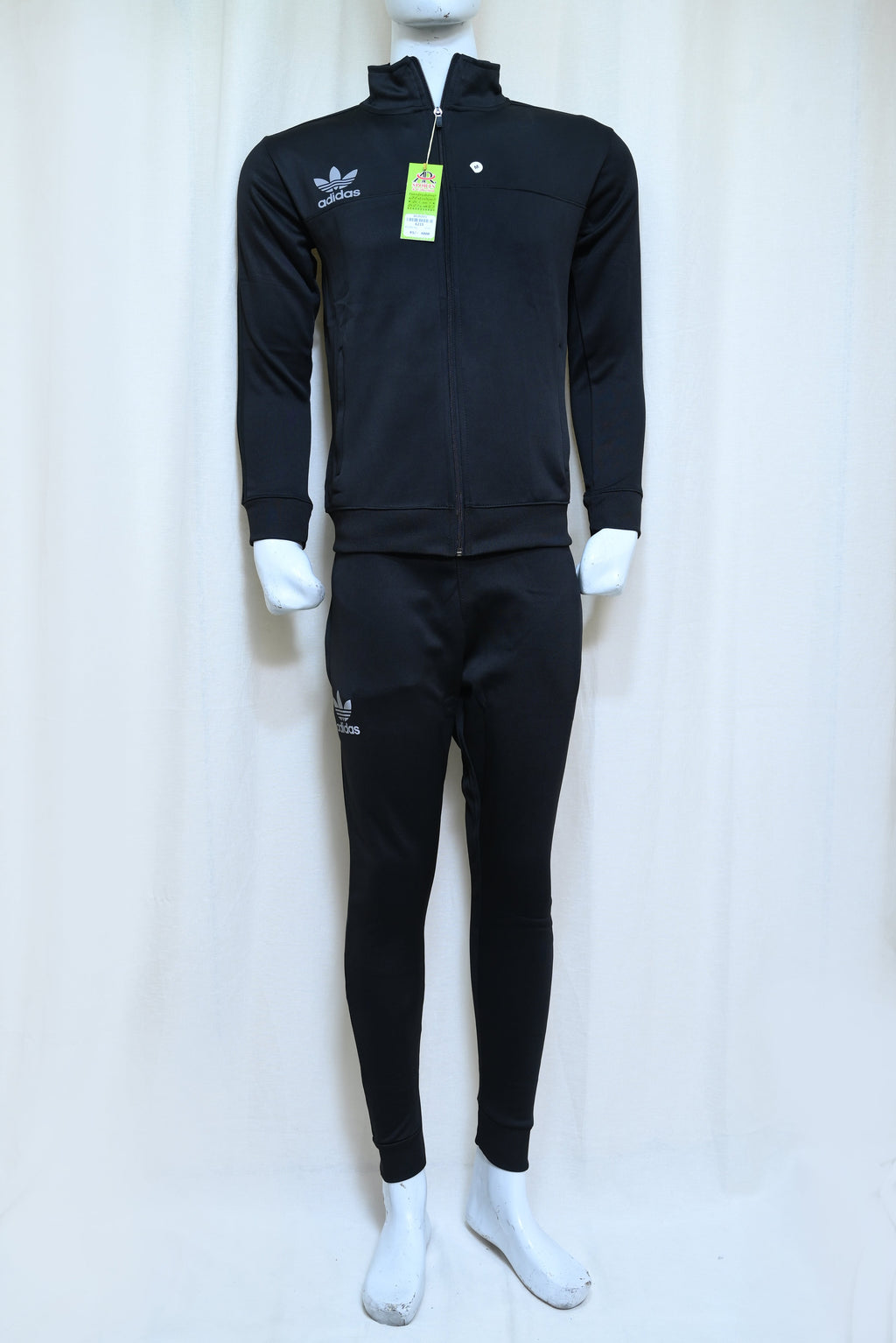 6215-Men’s Adidas Micro Fleece Tracksuit with Zipper – Comfortable & Stylish Sportswear