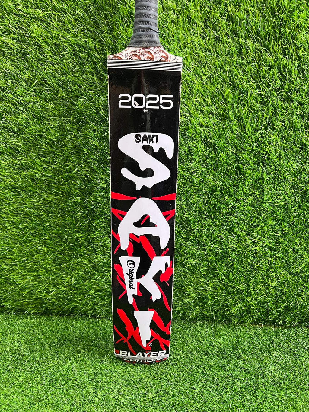 4065-SAKI Tennis Bat – Lightweight Precision & Power