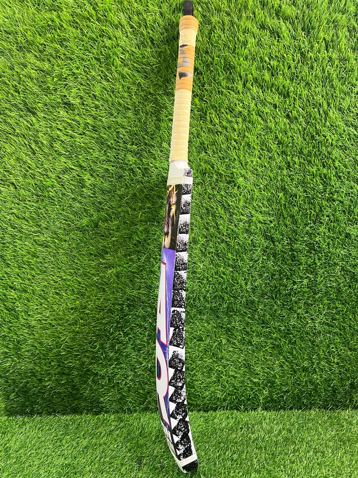 4004-AR Line Edition Tennis Bat – High-Performance for Power & Precision