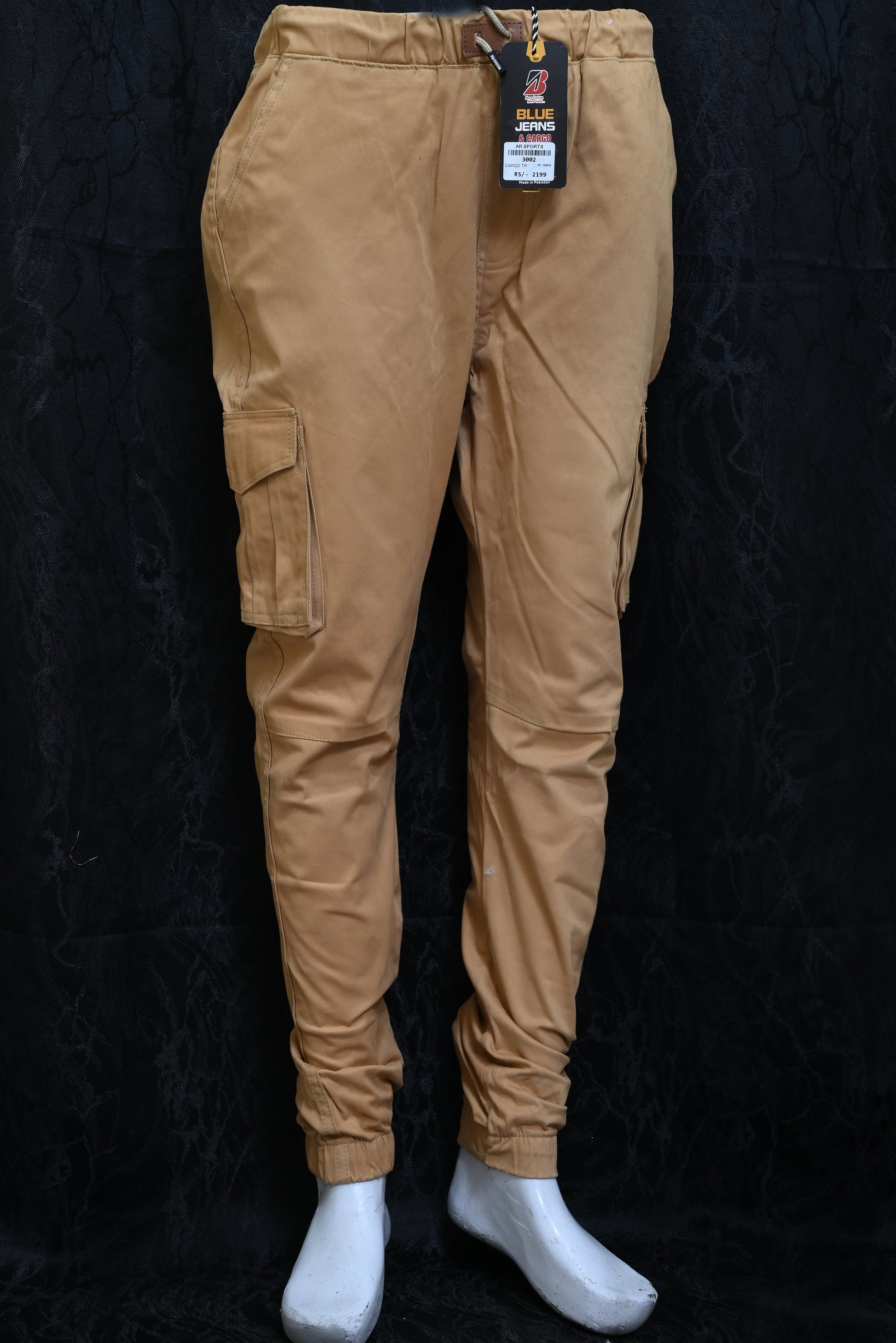 3002-Modern Slim Fit Cargo Trousers – Utility Style with Concealed Zip Fly