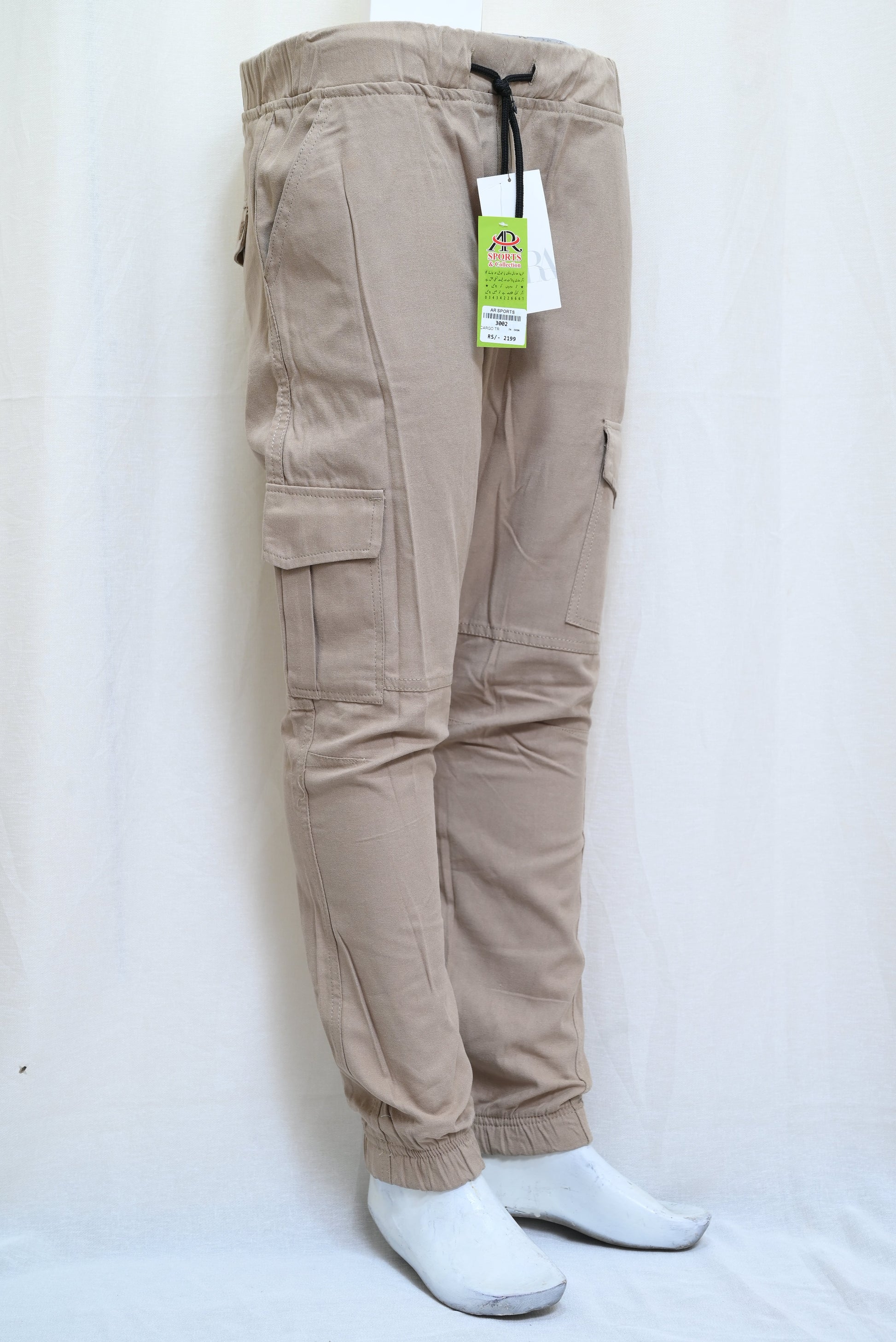3002-Modern Slim Fit Cargo Trousers – Utility Style with Concealed Zip Fly