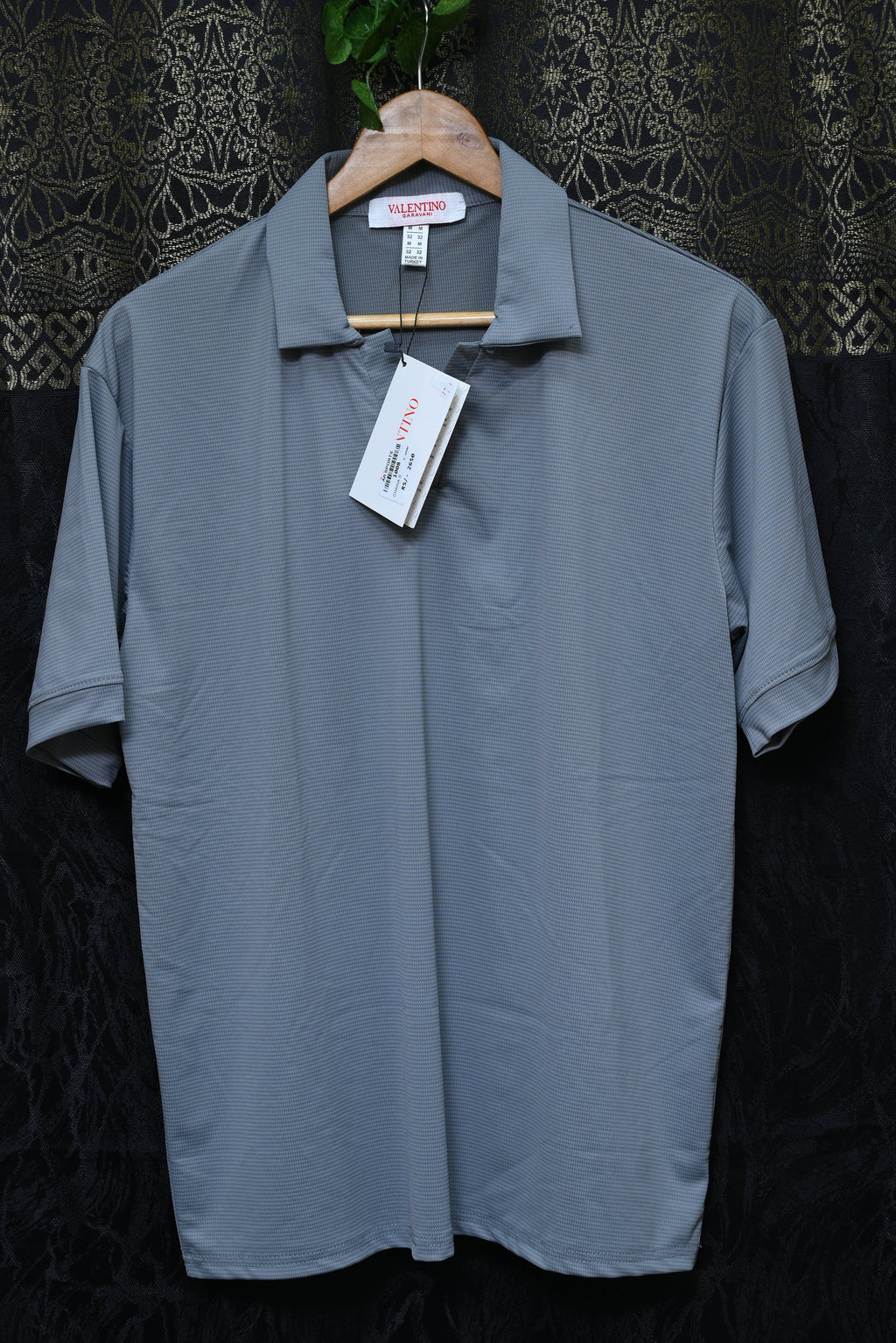 1008-Men’s Smart Fit Embossed Shirt – Collar Neck, Button-Up, Stretch Fabric