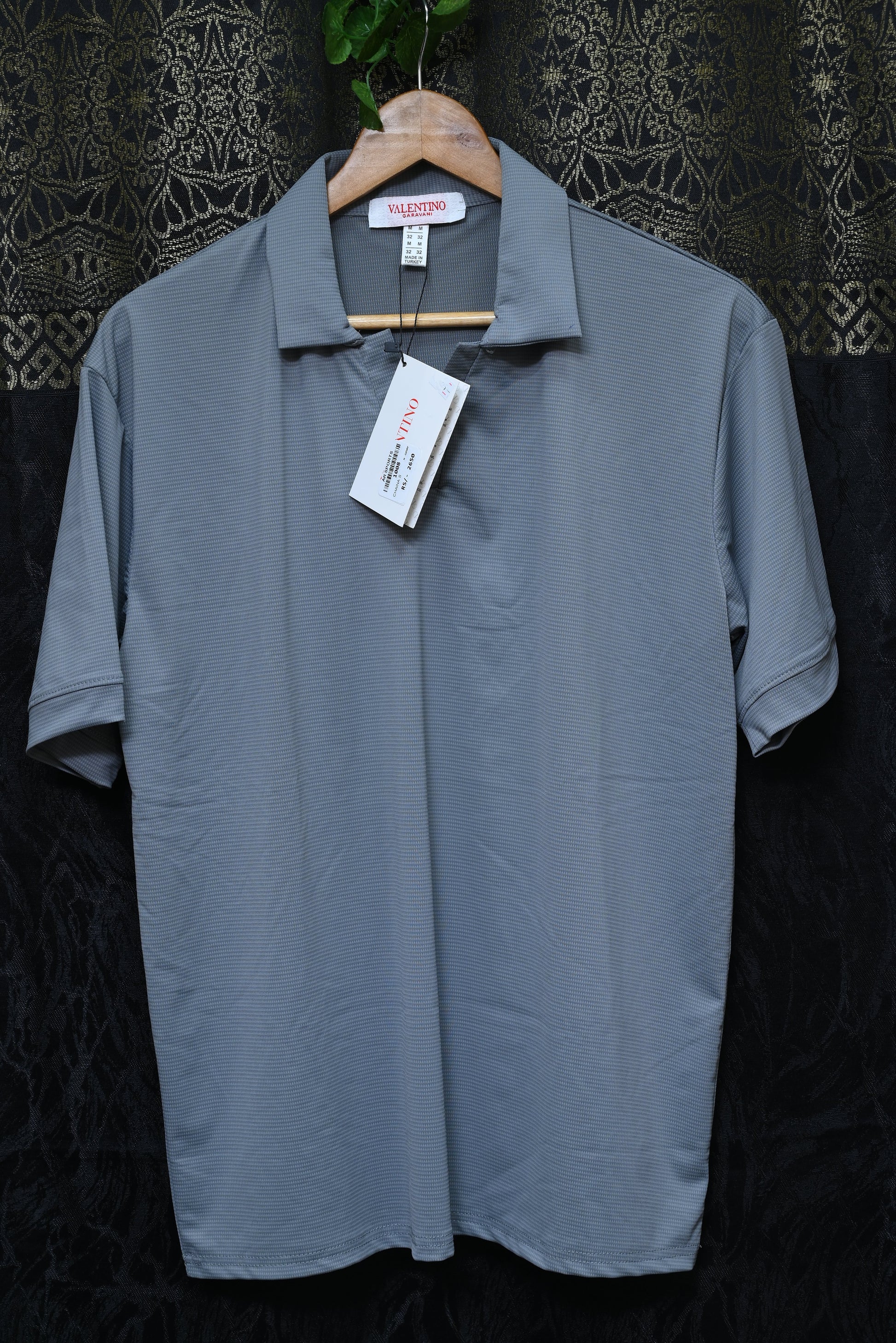 1008-Men’s Smart Fit Embossed Shirt – Collar Neck, Button-Up, Stretch Fabric