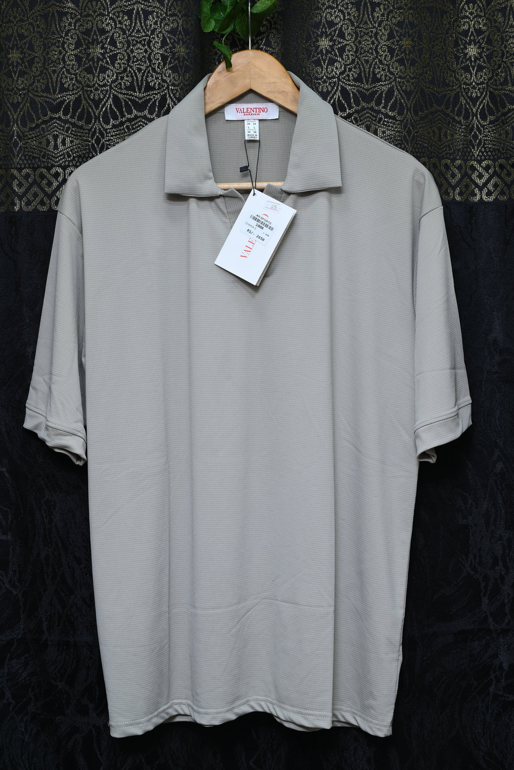 1008-Men’s Smart Fit Embossed Shirt – Collar Neck, Button-Up, Stretch Fabric