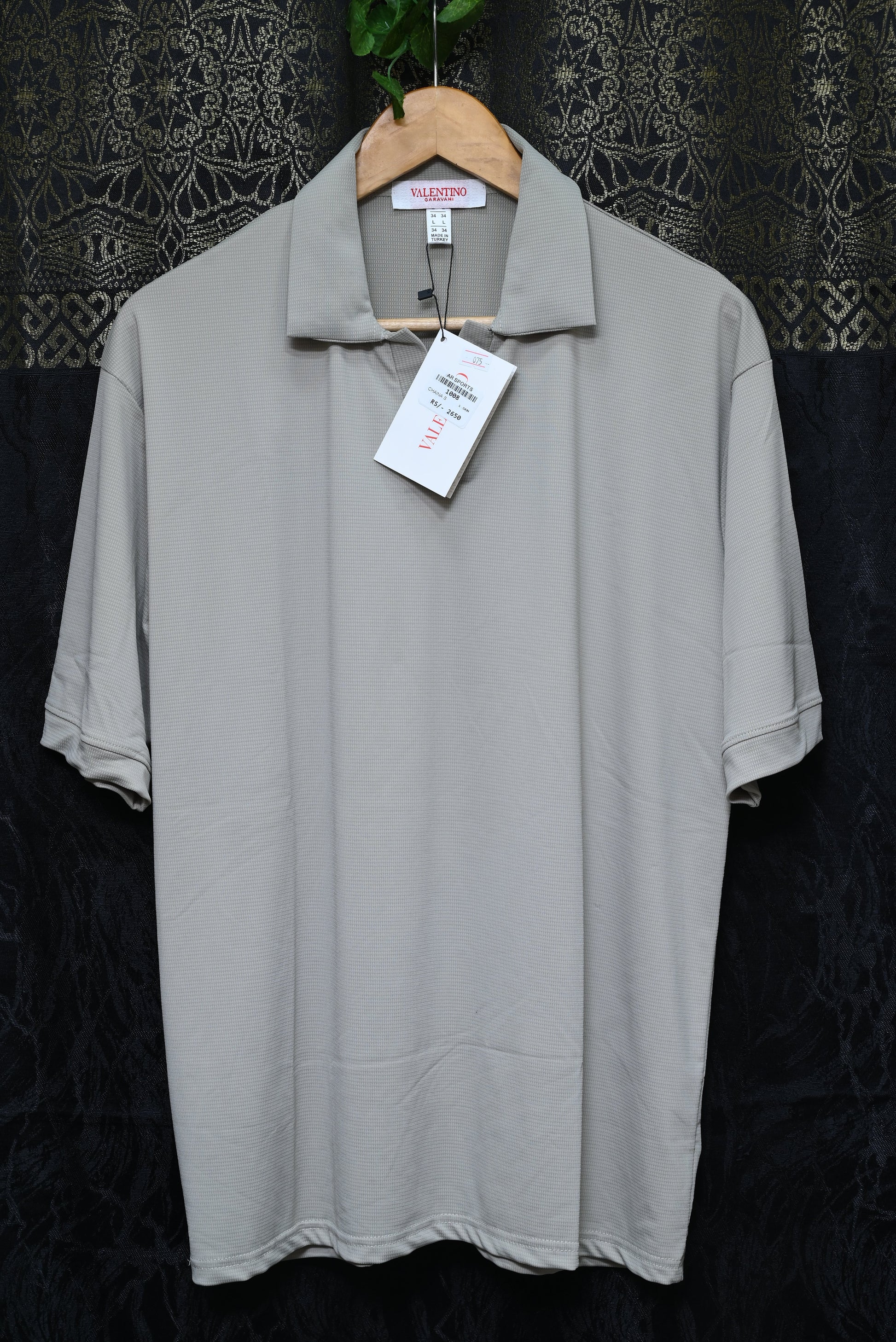 1008-Men’s Smart Fit Embossed Shirt – Collar Neck, Button-Up, Stretch Fabric