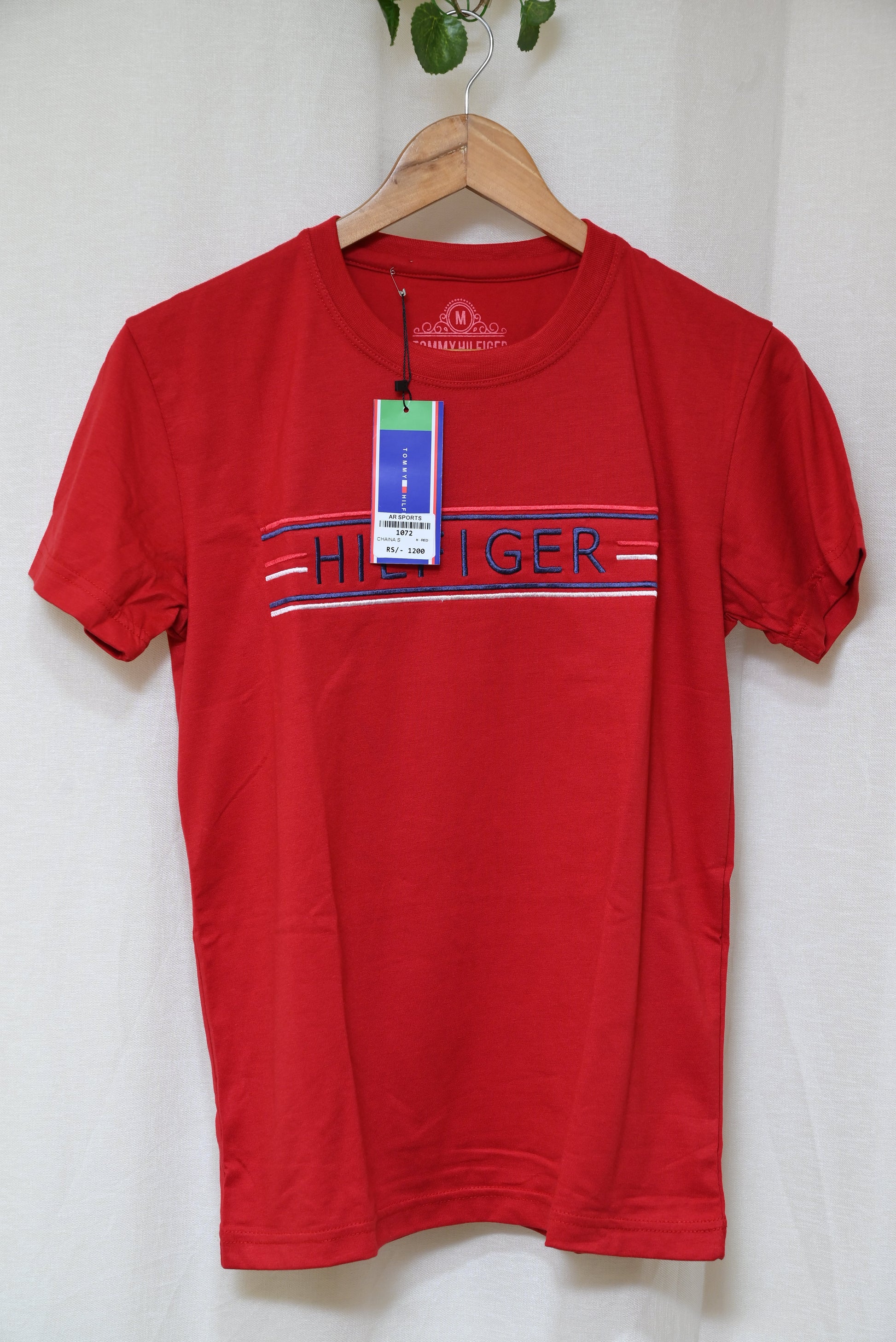 1072-Men’s Round Neck Shirt – Custom Fit, Cotton Stretch, Half Sleeves