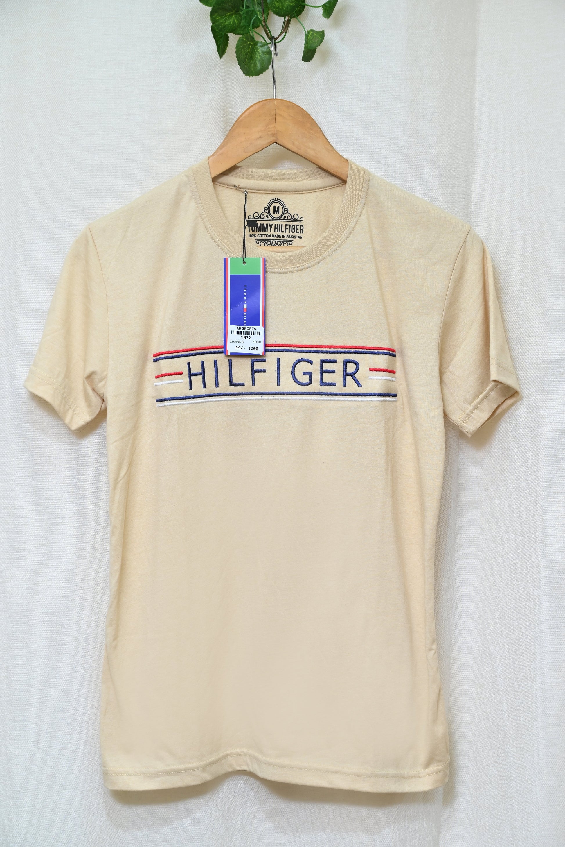 1072-Men’s Round Neck Shirt – Custom Fit, Cotton Stretch, Half Sleeves