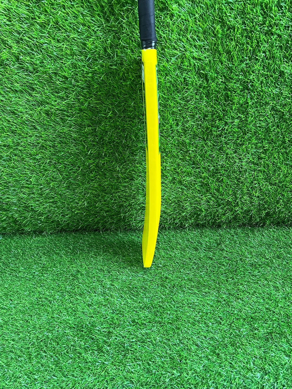 4077-TON Baby Bats – Mini Cricket Bats for Kids, Gifts & Collectors