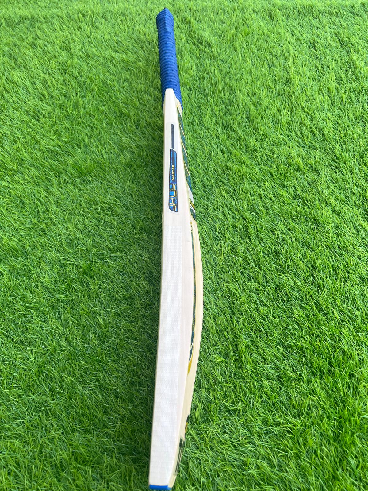 4242-SS Kashmiri Willow Cricket Bat | Reliable Hardball Bat for Powerful & Precise Play