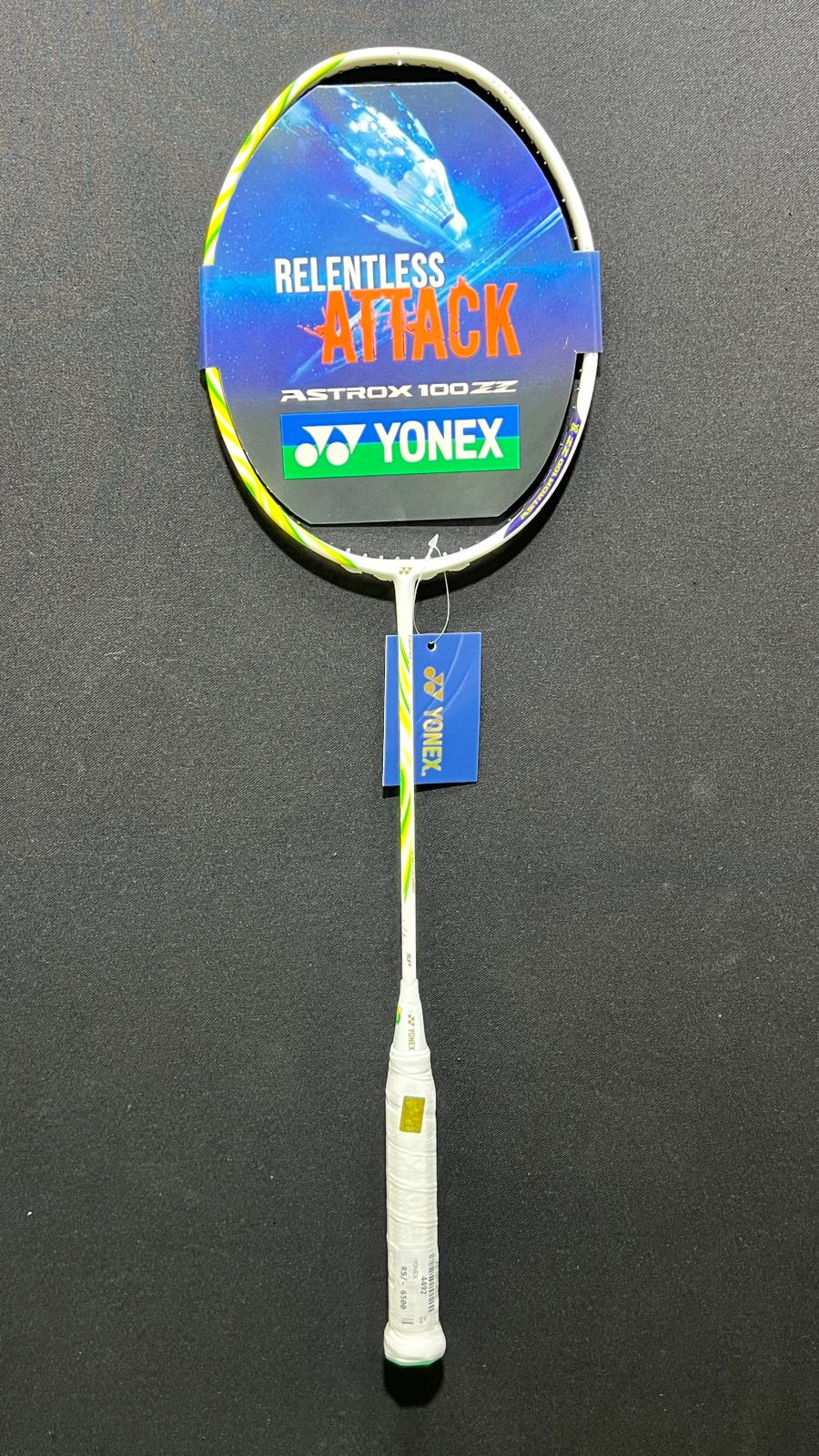 4492-Yonex Nanoflare 700 Pro Badminton Racket – Lightweight Speed Racket with Isometric Head, G5 Grip & Up to 30lbs Tension
