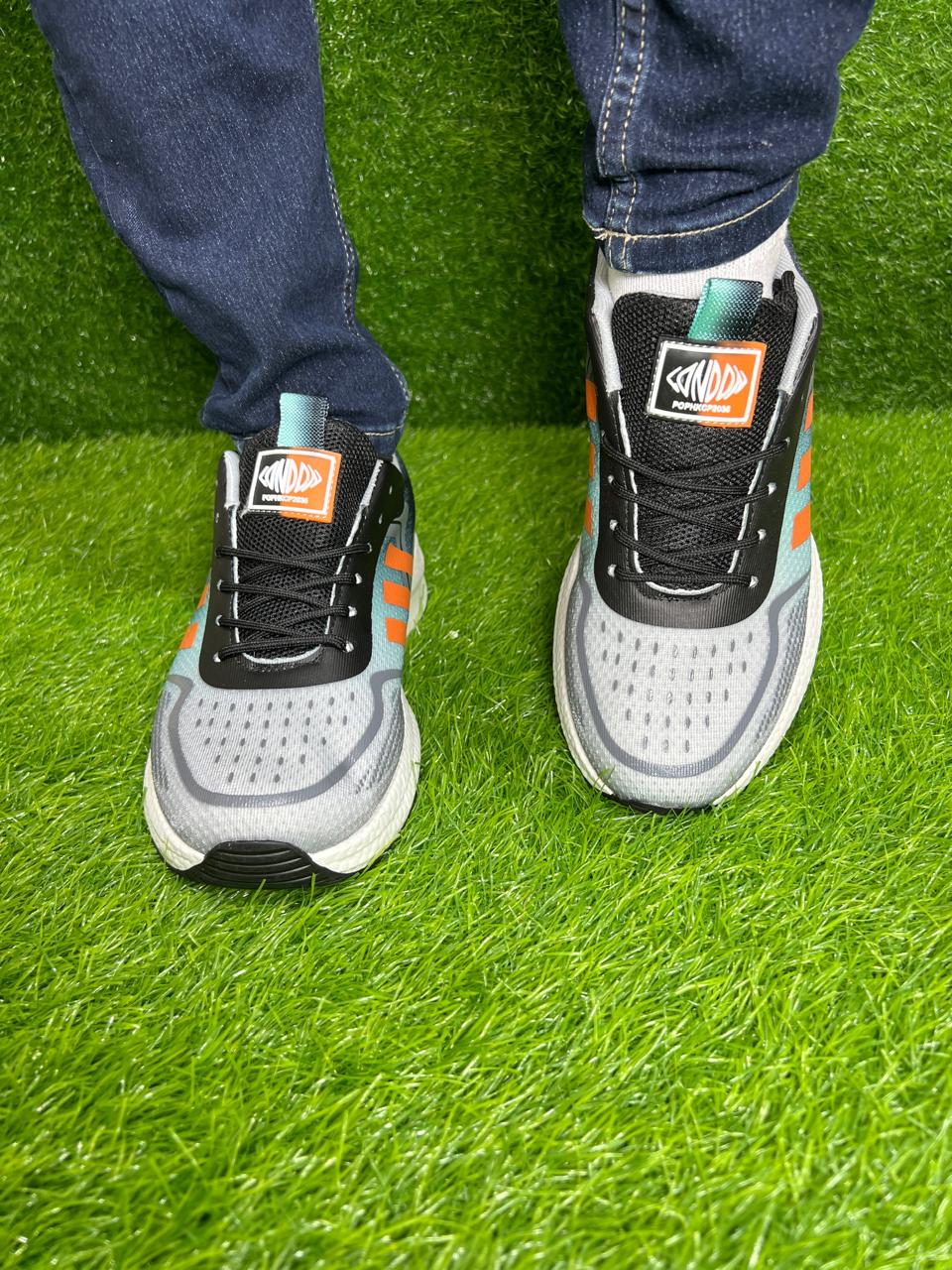 2313-Sleek Minimalist Sneakers – Lightweight, Breathable, and Stylish Shoes for City Life