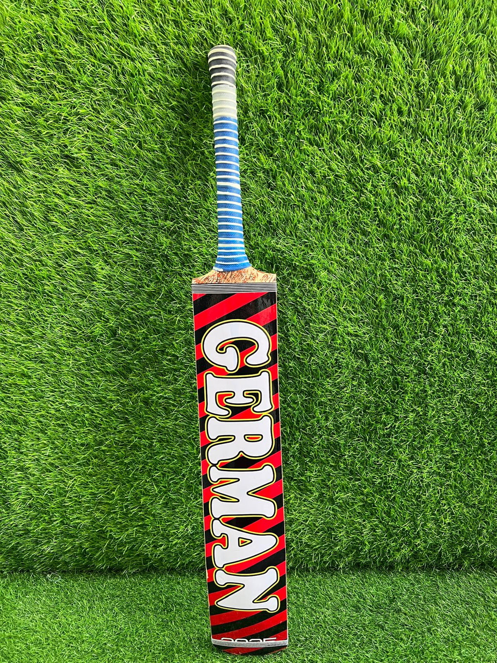 4063-German Tennis Bat – Precision and Power Combined