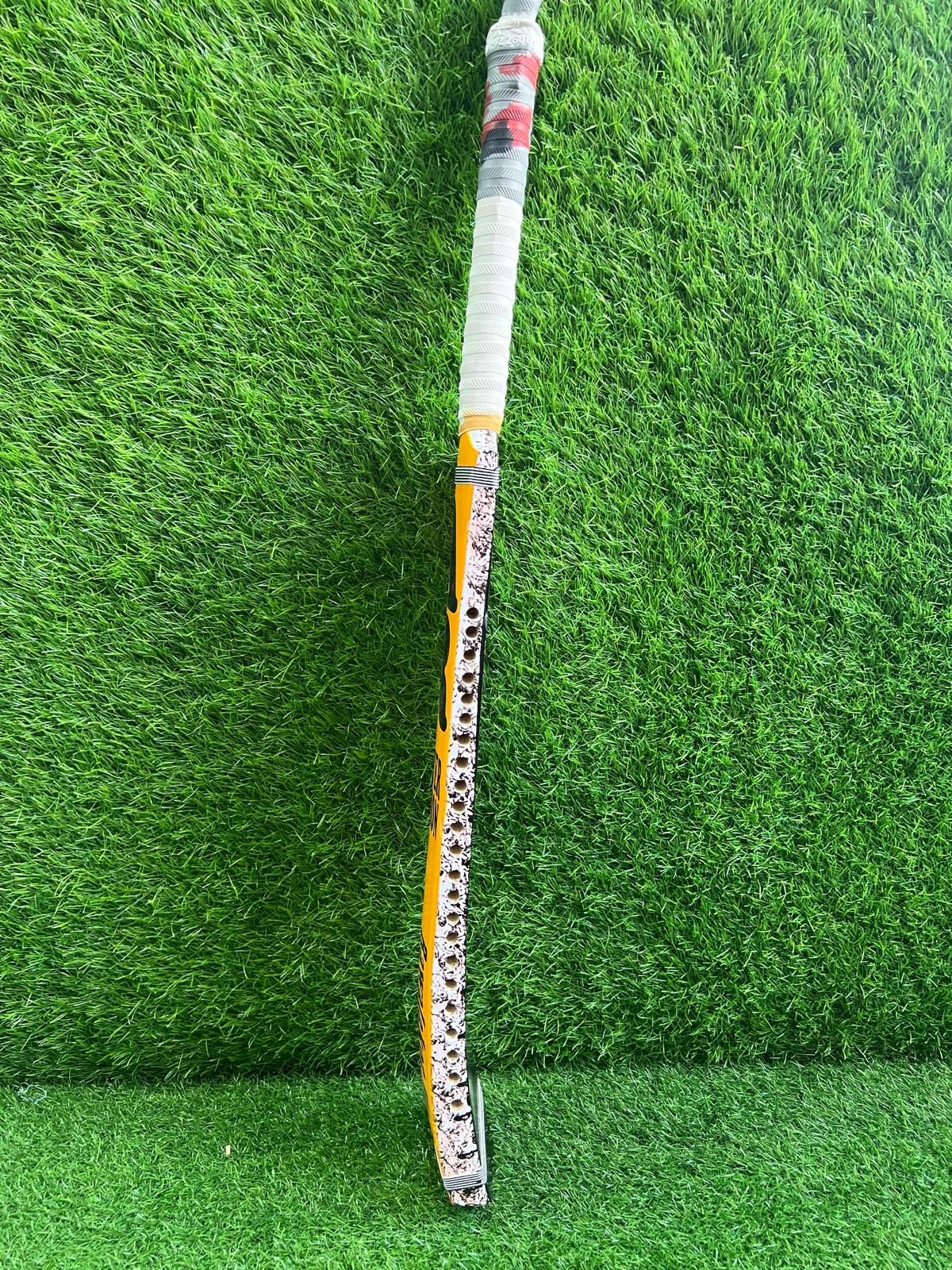 4059-AR Player Edition Tennis Bat – Precision and Power for Competitive Play