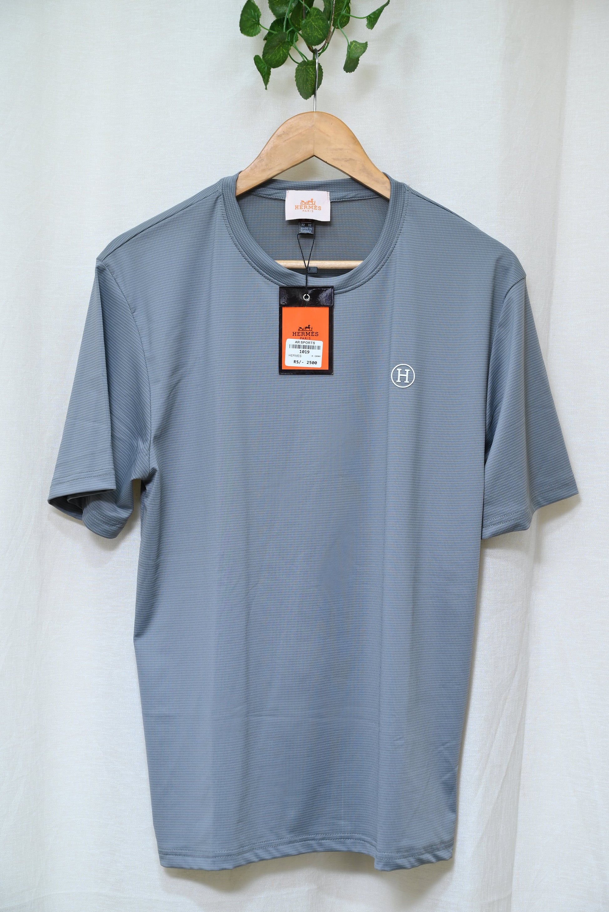 1019-Stylish Smart Fit Men’s Shirt – Small Logo Design, Round Neck, Button-Up