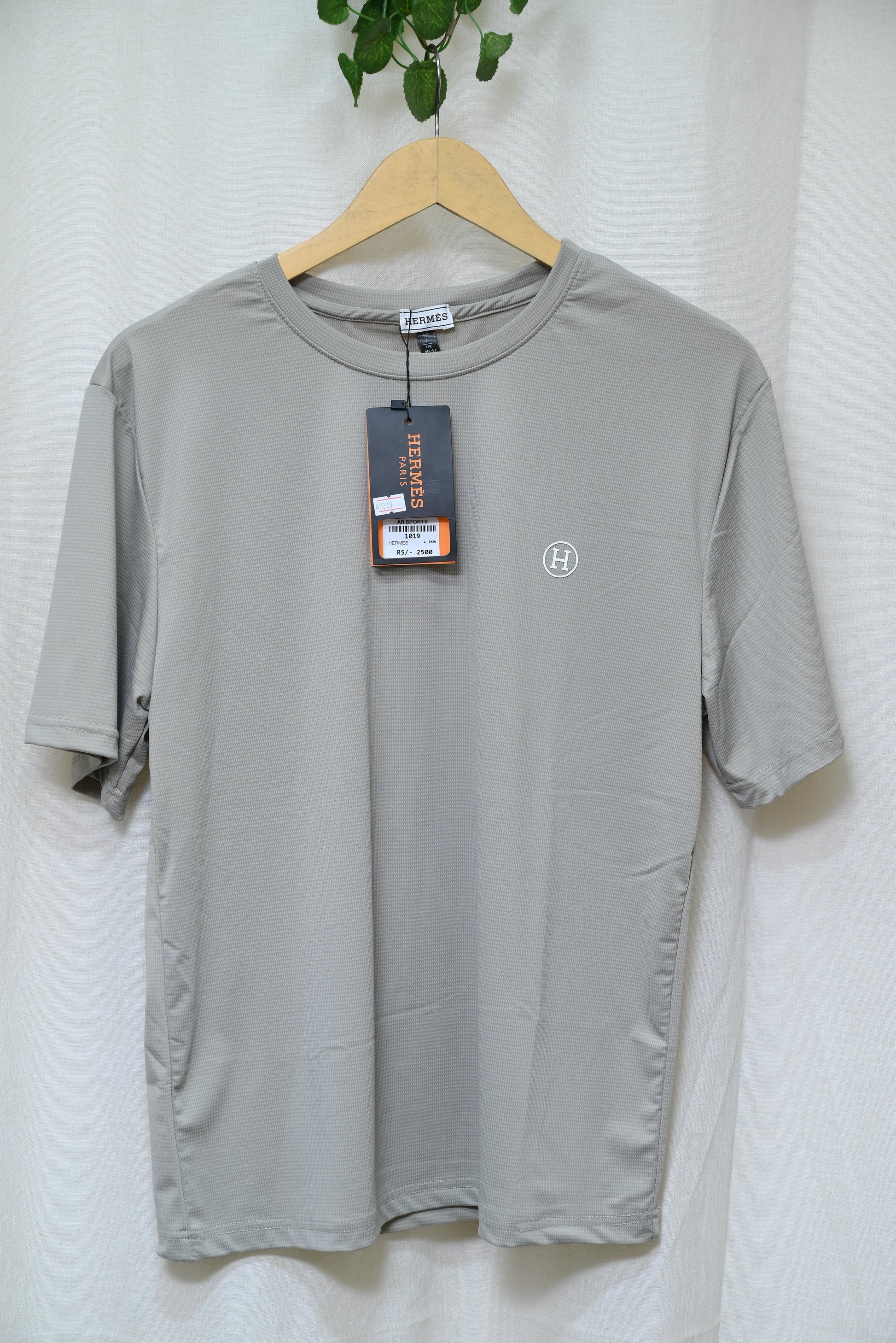 1019-Stylish Smart Fit Men’s Shirt – Small Logo Design, Round Neck, Button-Up