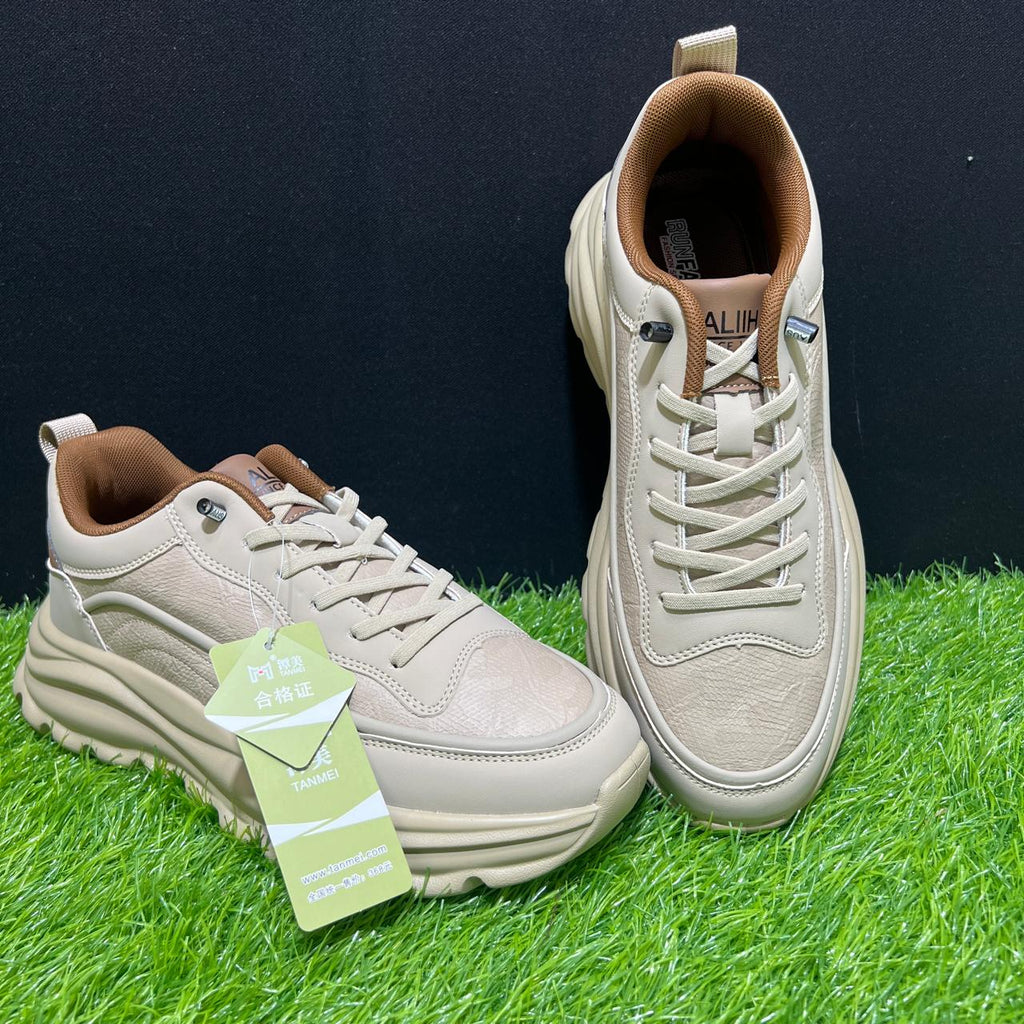 2301-Lightweight Imported Mesh Sneakers – Anti-Slip, Travel-Friendly & Stylish Streetwear Shoes