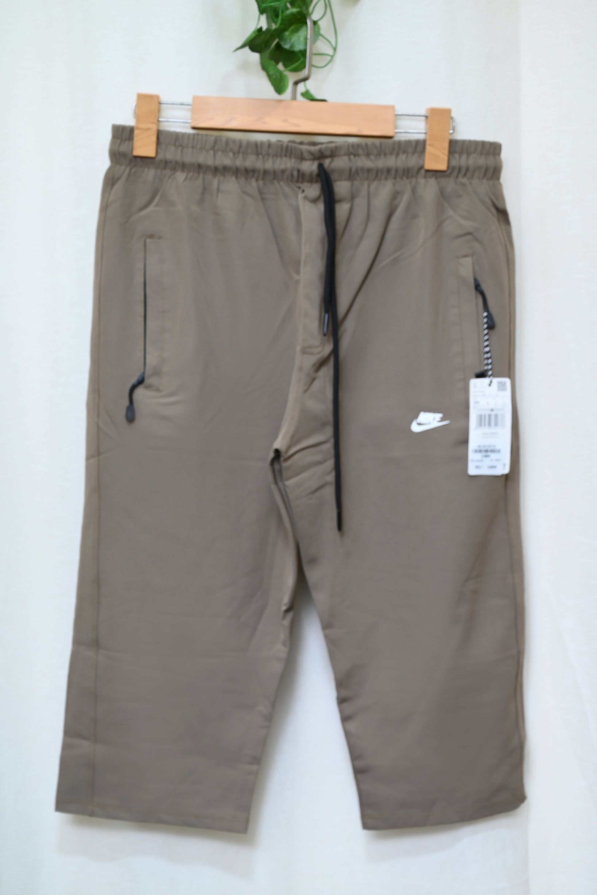 1404- Elite Men’s Smart Fit Shorts – Stretch Fabric for Casual Nights