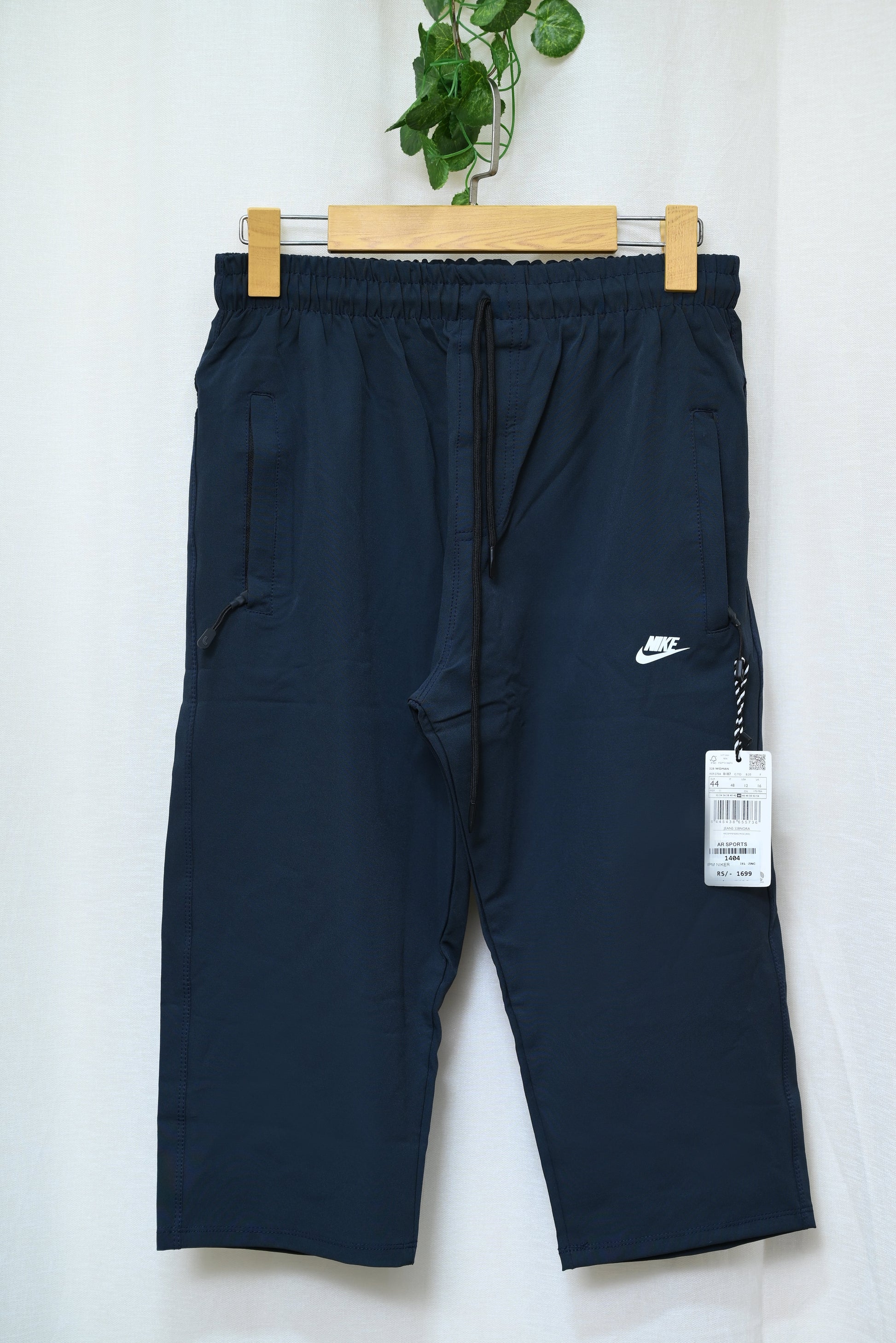 1404- Elite Men’s Smart Fit Shorts – Stretch Fabric for Casual Nights