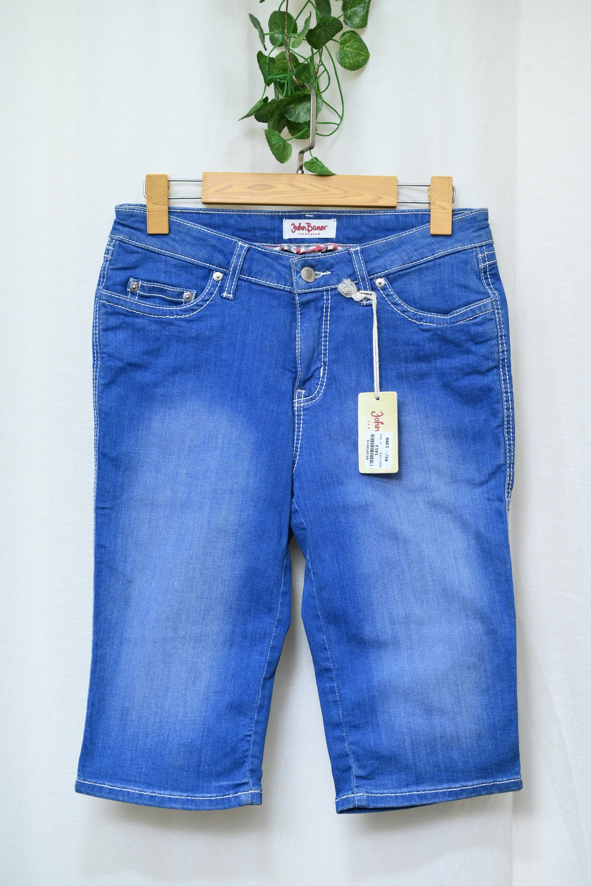 1413-Smart Fit Men’s Denim Shorts – Perfect for Casual & Weekend Wear