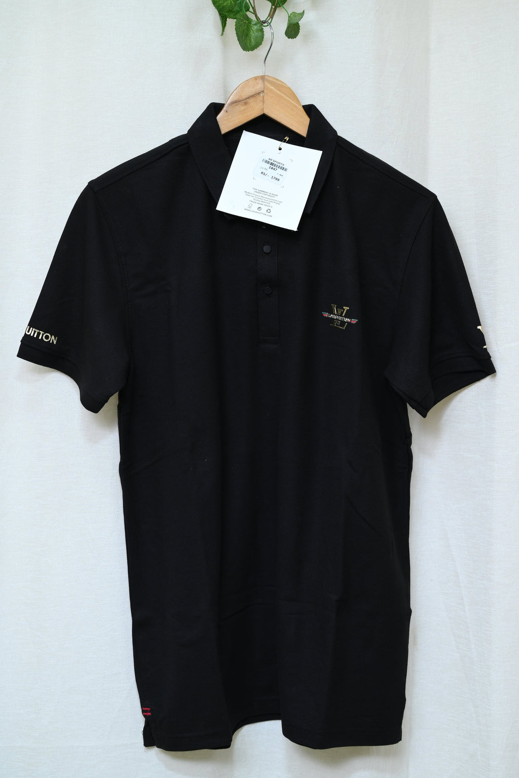 1047-Custom Fit Button-Up Shirt – Rib Collar, Half Sleeves, Premium Cotton