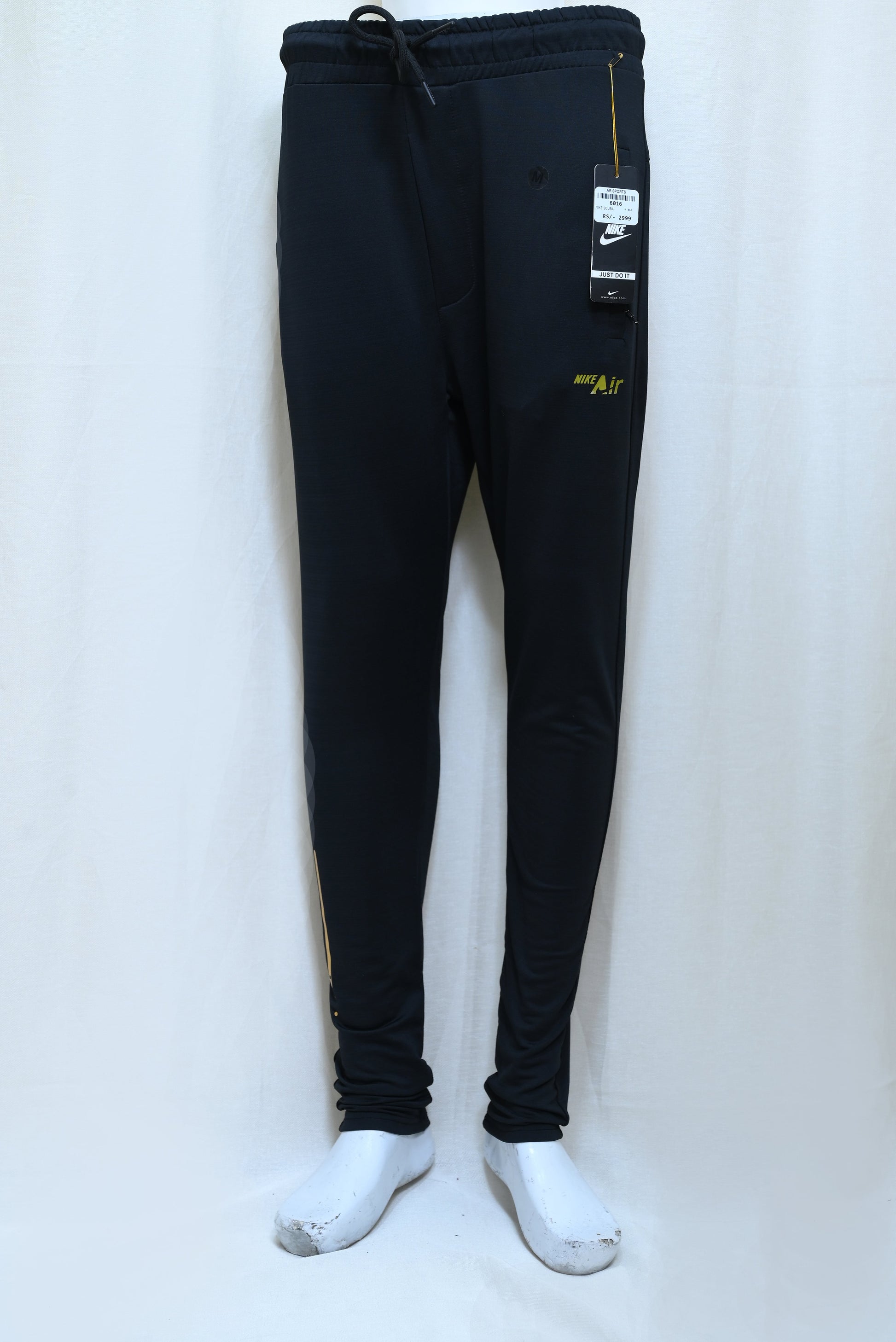 6016-Nike Men’s Performance Trousers – Lightweight, Breathable & Athletic Fit Bottoms