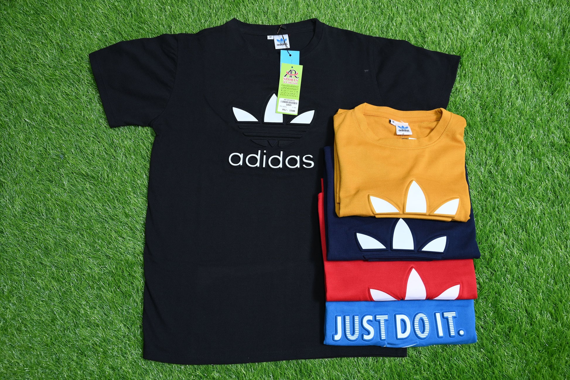 1065-Stay Cool & Classic: Men’s Organic Cotton Jersey Button-Up Shirt