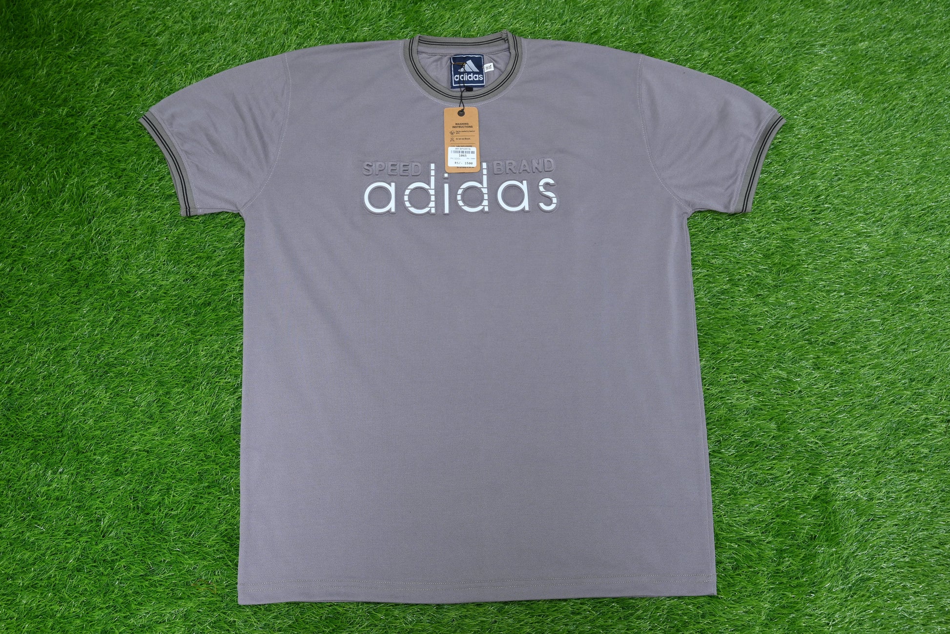 1065-Stay Cool & Classic: Men’s Organic Cotton Jersey Button-Up Shirt