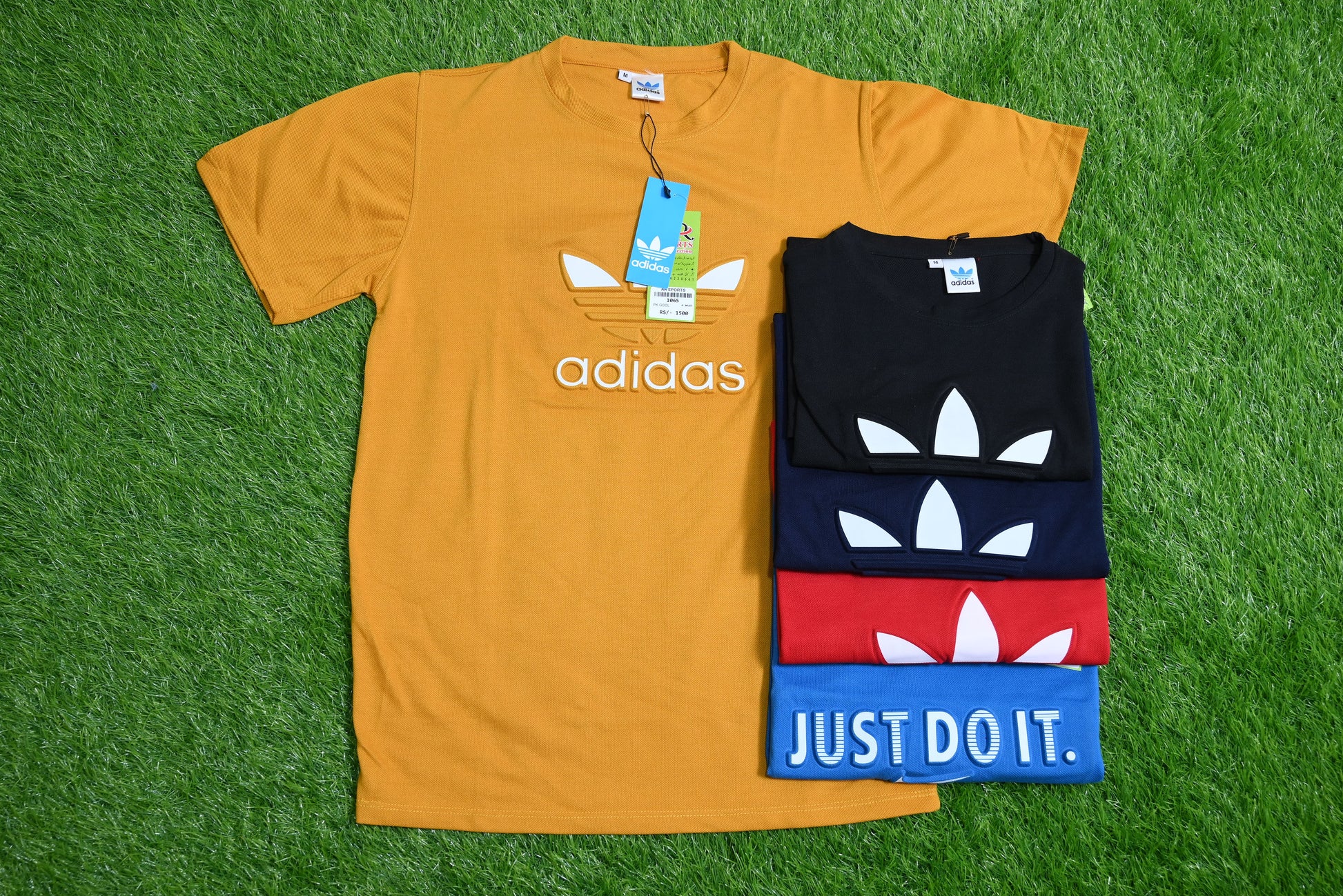 1065-Stay Cool & Classic: Men’s Organic Cotton Jersey Button-Up Shirt