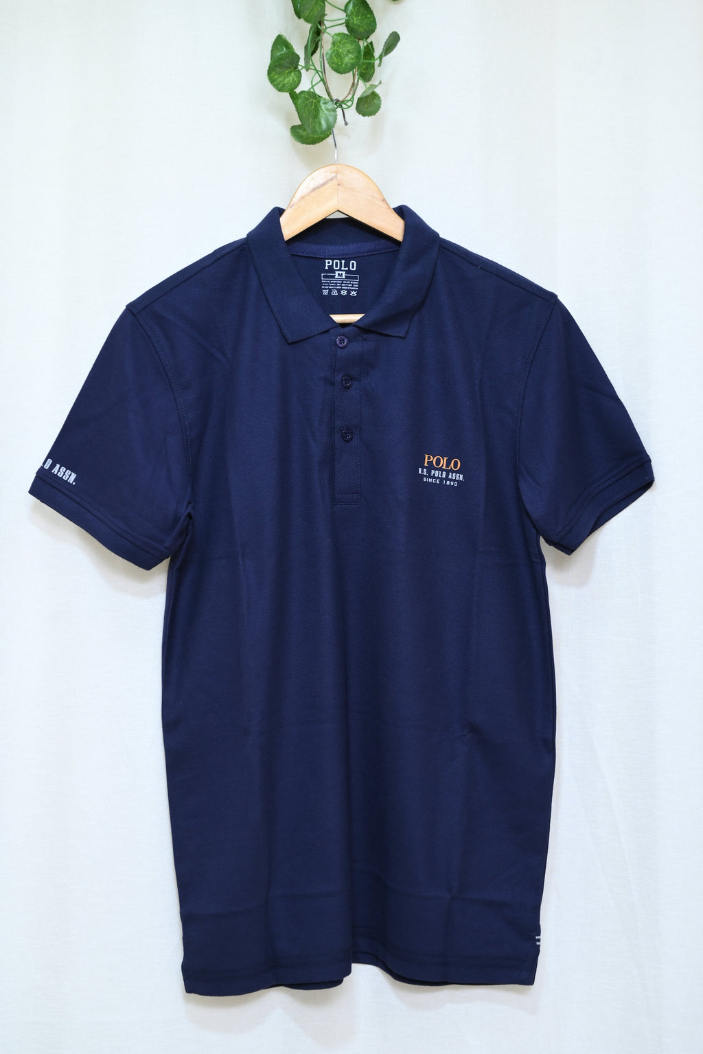 1046-Men’s Casual Shirt – Custom Fit, Rib Collar Neck, Button Front