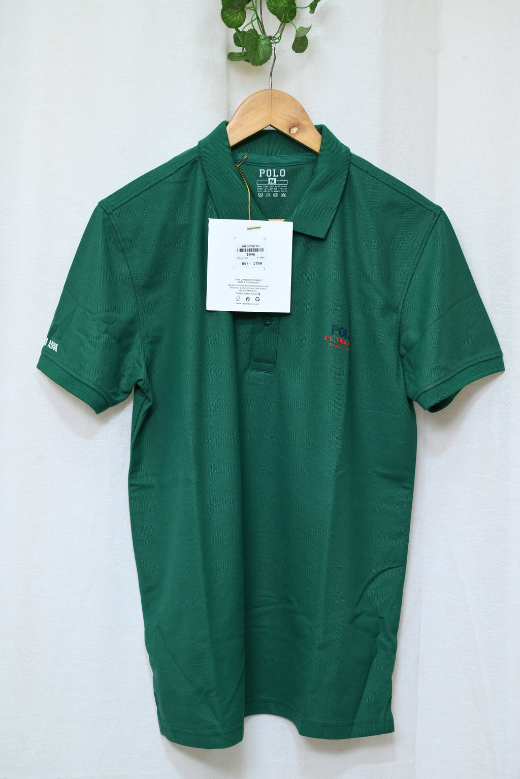 1046-Men’s Casual Shirt – Custom Fit, Rib Collar Neck, Button Front