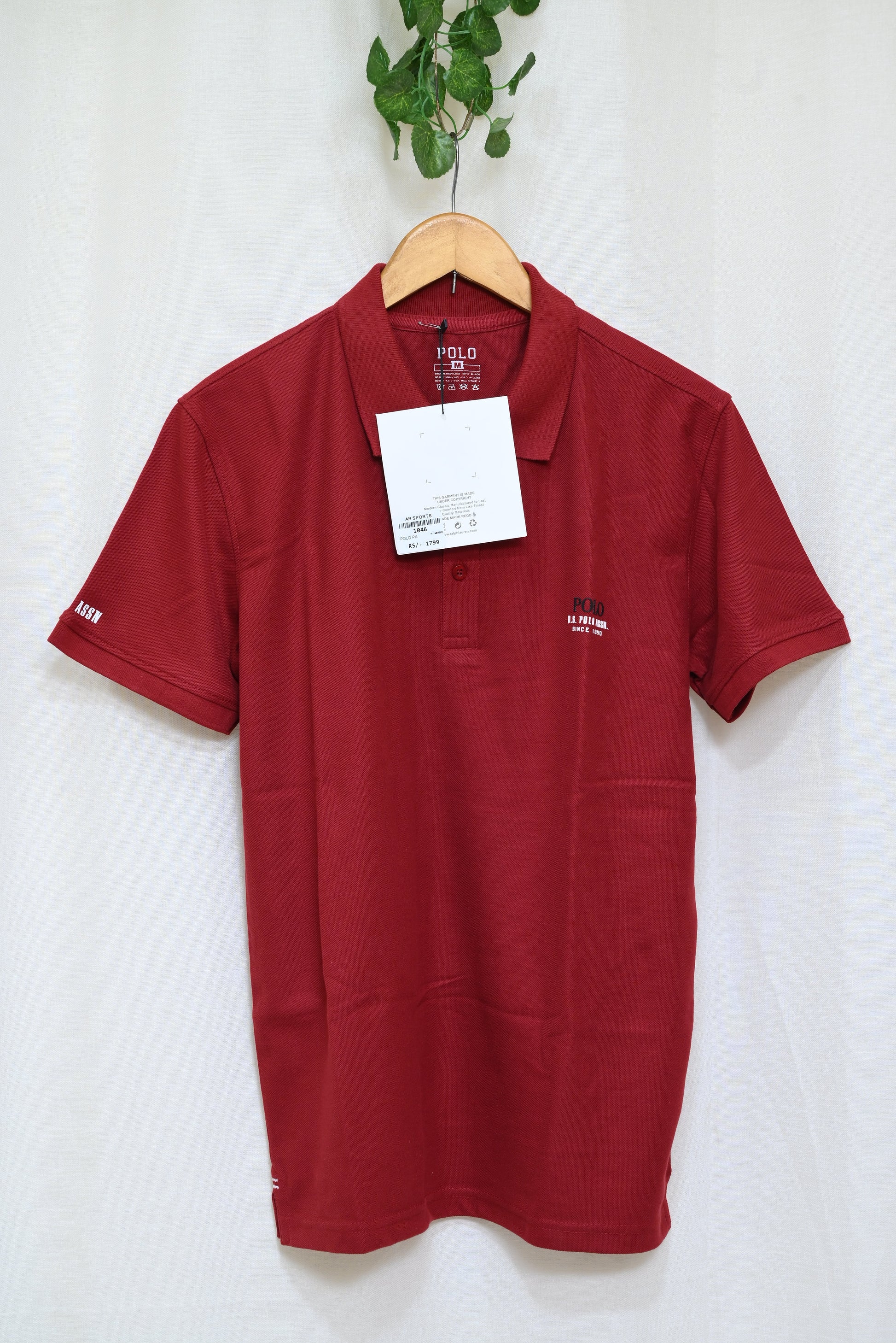 1046-Men’s Casual Shirt – Custom Fit, Rib Collar Neck, Button Front