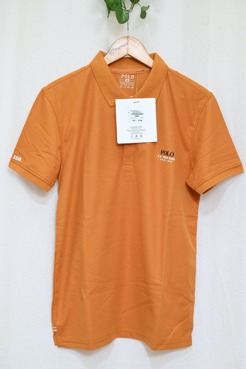 1046-Men’s Casual Shirt – Custom Fit, Rib Collar Neck, Button Front