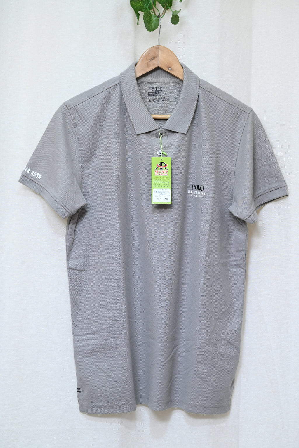 1046-Men’s Casual Shirt – Custom Fit, Rib Collar Neck, Button Front