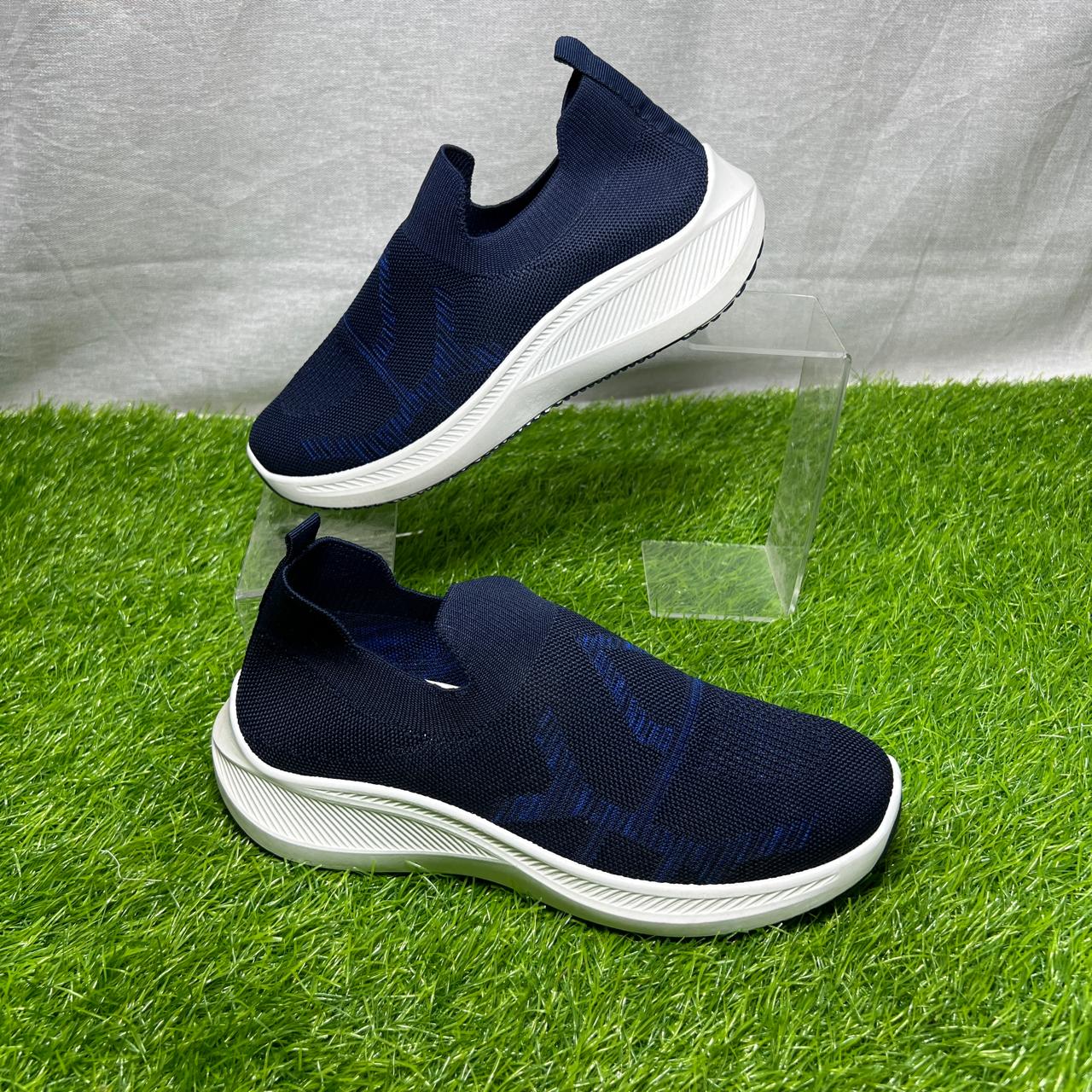 2315-Men’s Skechers Mesh Sneakers – Lightweight, Machine-Washable Urban Walking Shoes