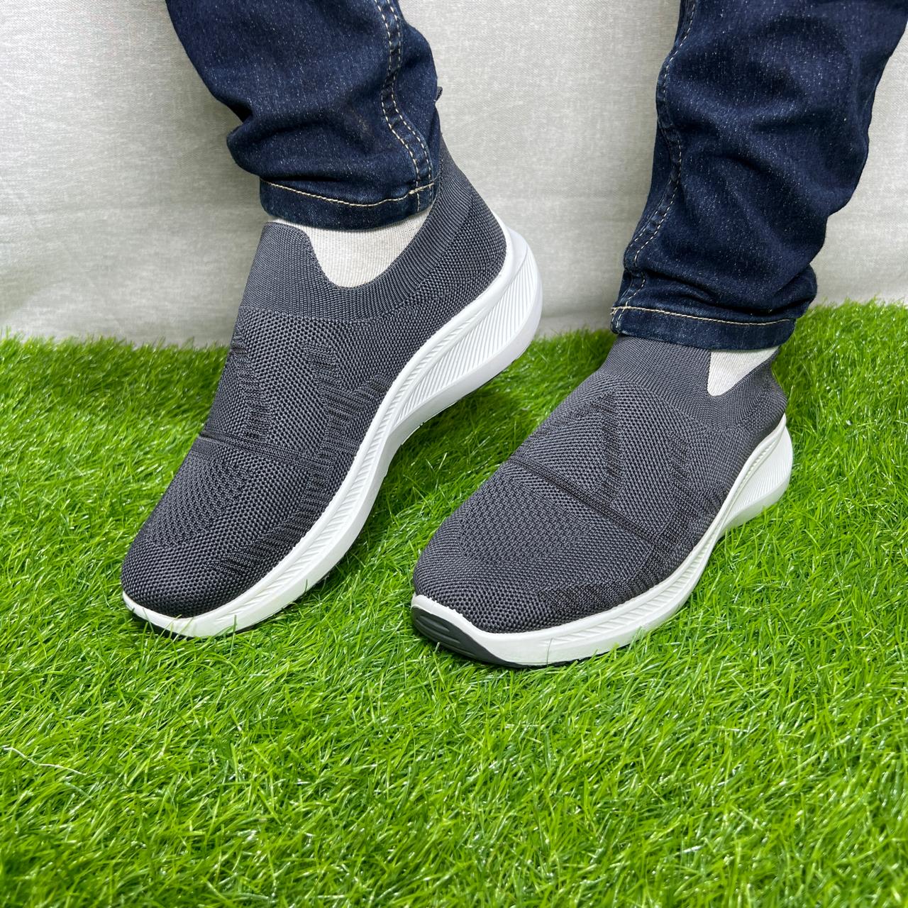 2315-Men’s Skechers Mesh Sneakers – Lightweight, Machine-Washable Urban Walking Shoes