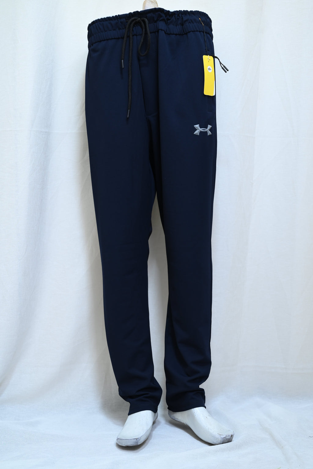 1214-Men’s Everyday Lycra Pants – Relaxed Fit, Polished Finish