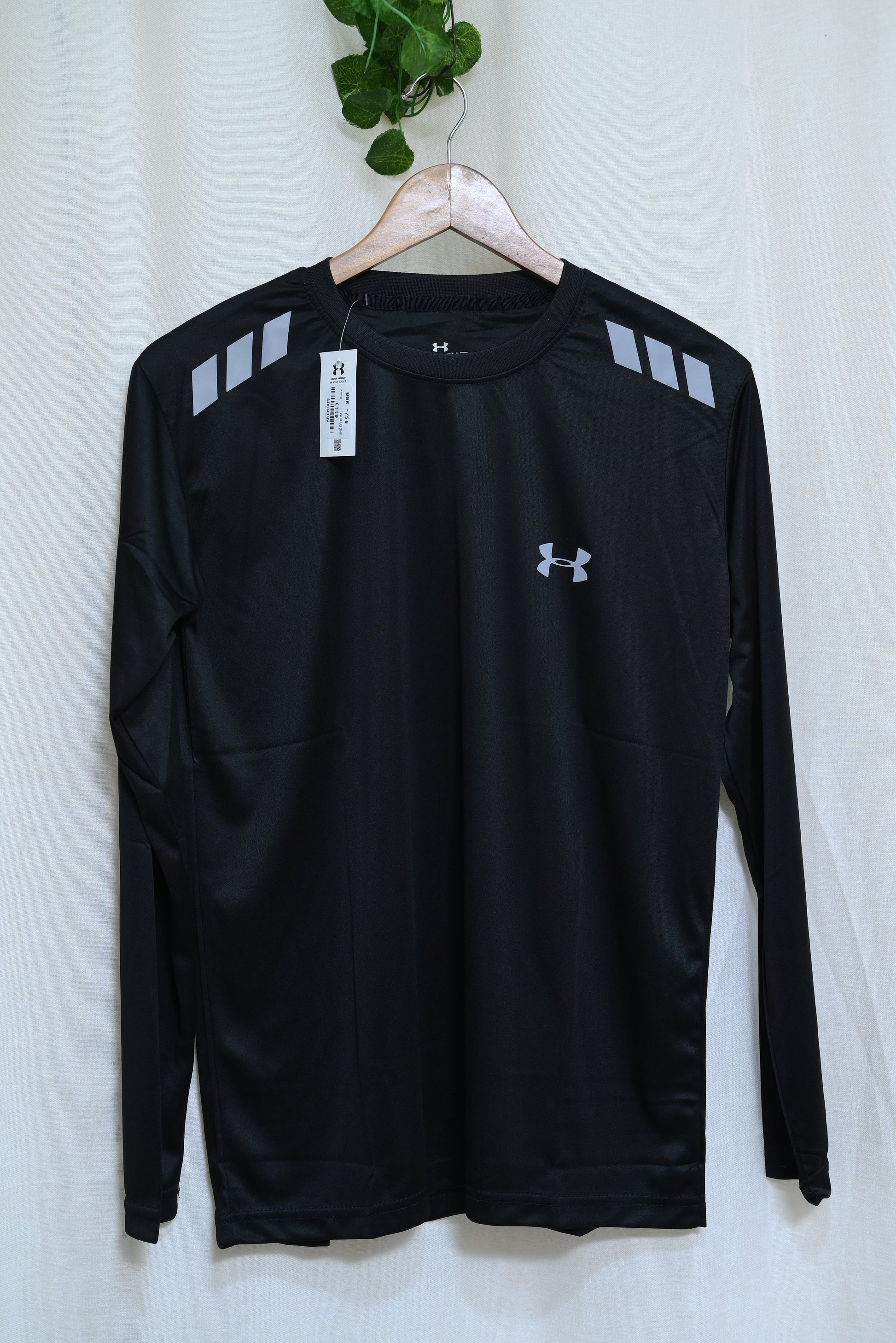 6113-Under Armour Men’s Performance Shirt – Moisture-Wicking, Lightweight & Athletic Fit Training Tee