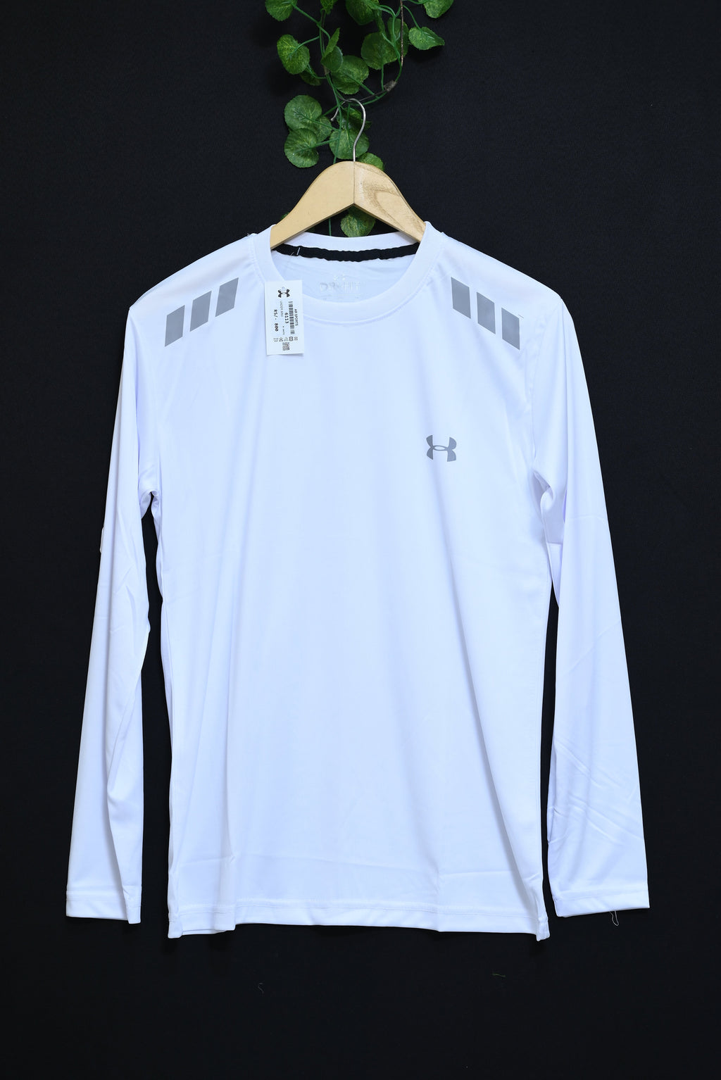 6113-Under Armour Men’s Performance Shirt – Moisture-Wicking, Lightweight & Athletic Fit Training Tee