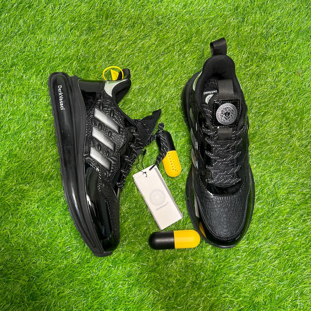 2306-Versatile Urban Sneakers for Men & Women – Lightweight, Breathable, Machine-Washable