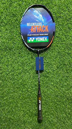 4492-Yonex Nanoflare 700 Pro Badminton Racket – Lightweight Speed Racket with Isometric Head, G5 Grip & Up to 30lbs Tension